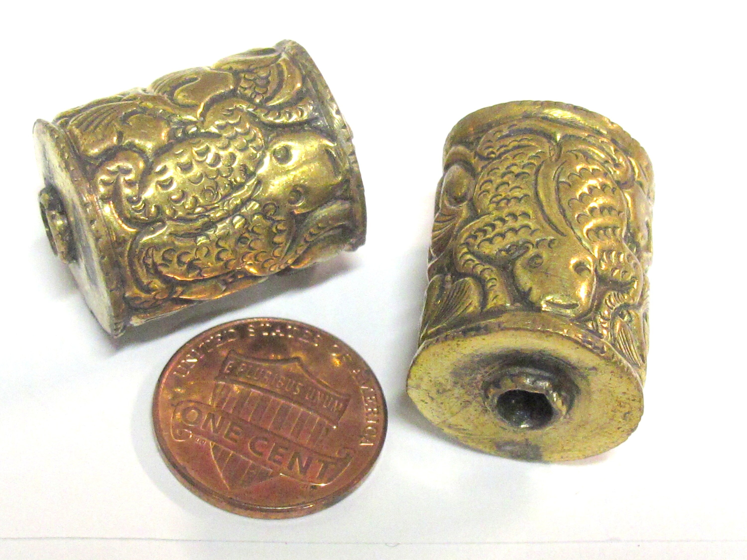 1 BEAD - Tibetan brass bead with frog repousse design - BD893C