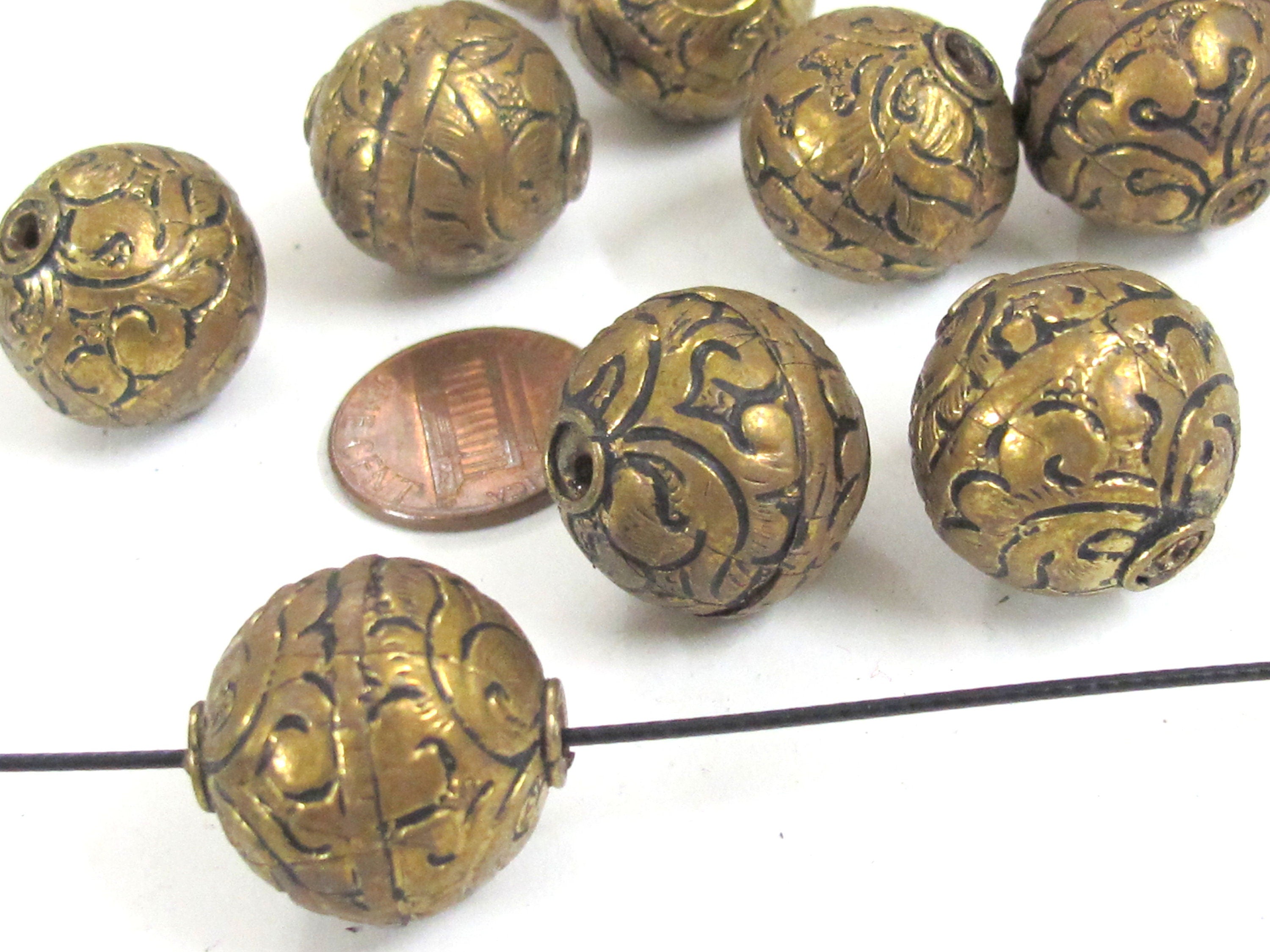 1 Bead - Large size 19 - 20 mm Tibetan brass floral repousse antiqued golden tone beads from Nepal - BD907Mz