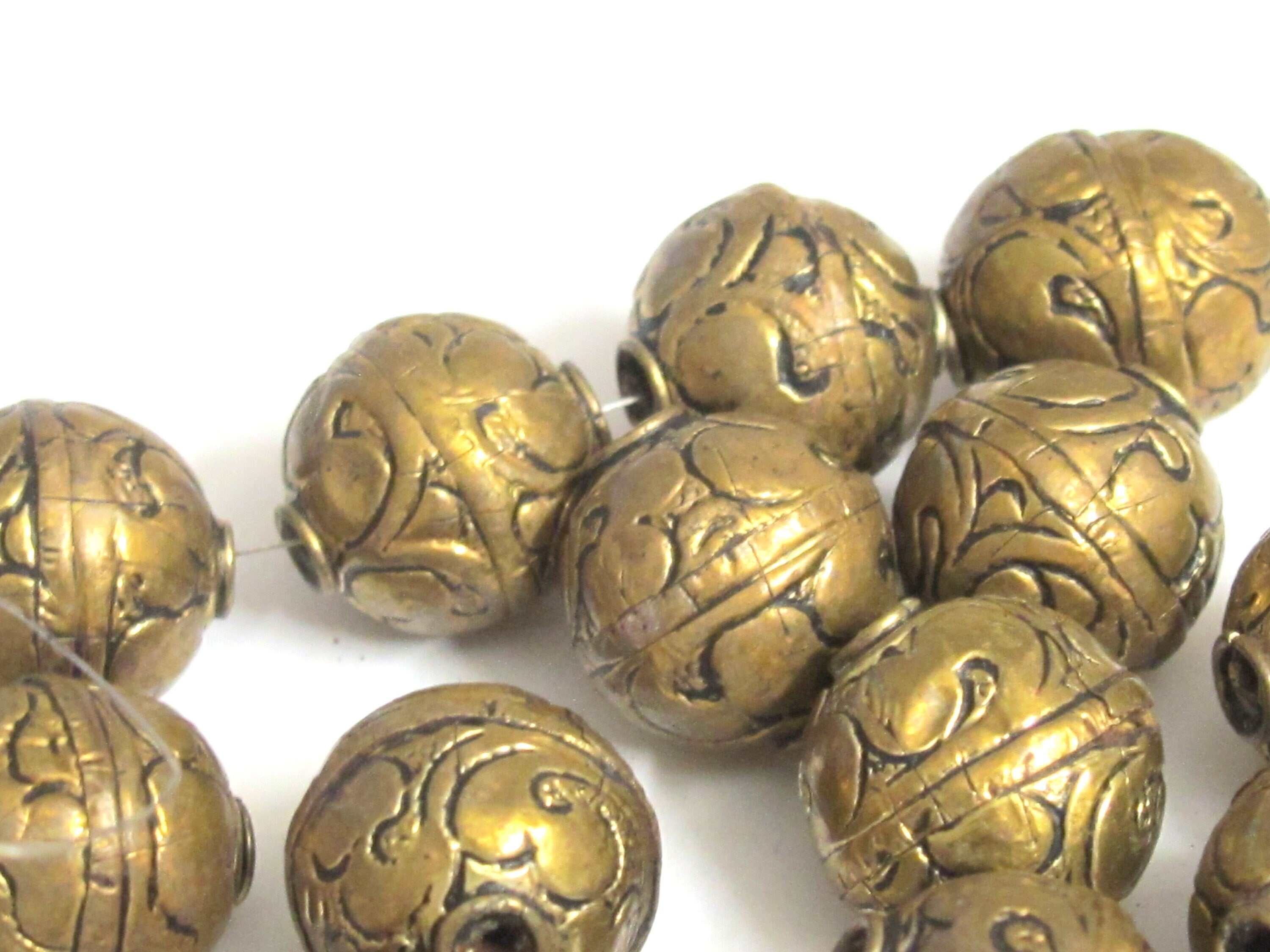 1 bead - Tibetan beads nepal brass beads floral carving antiqued golden brass beads wholesale bulk lot Nepal - BD902K
