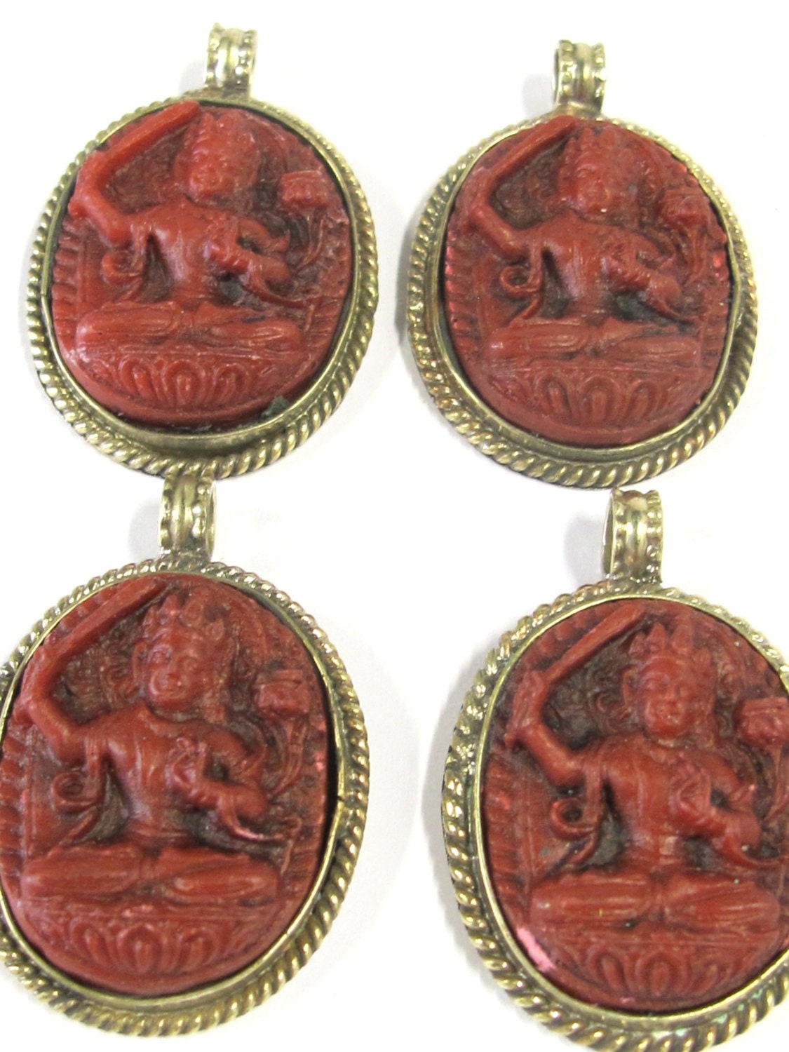 1 Pendant - Oval shape Tibetan red Manjushri pendant from Nepal - PS011