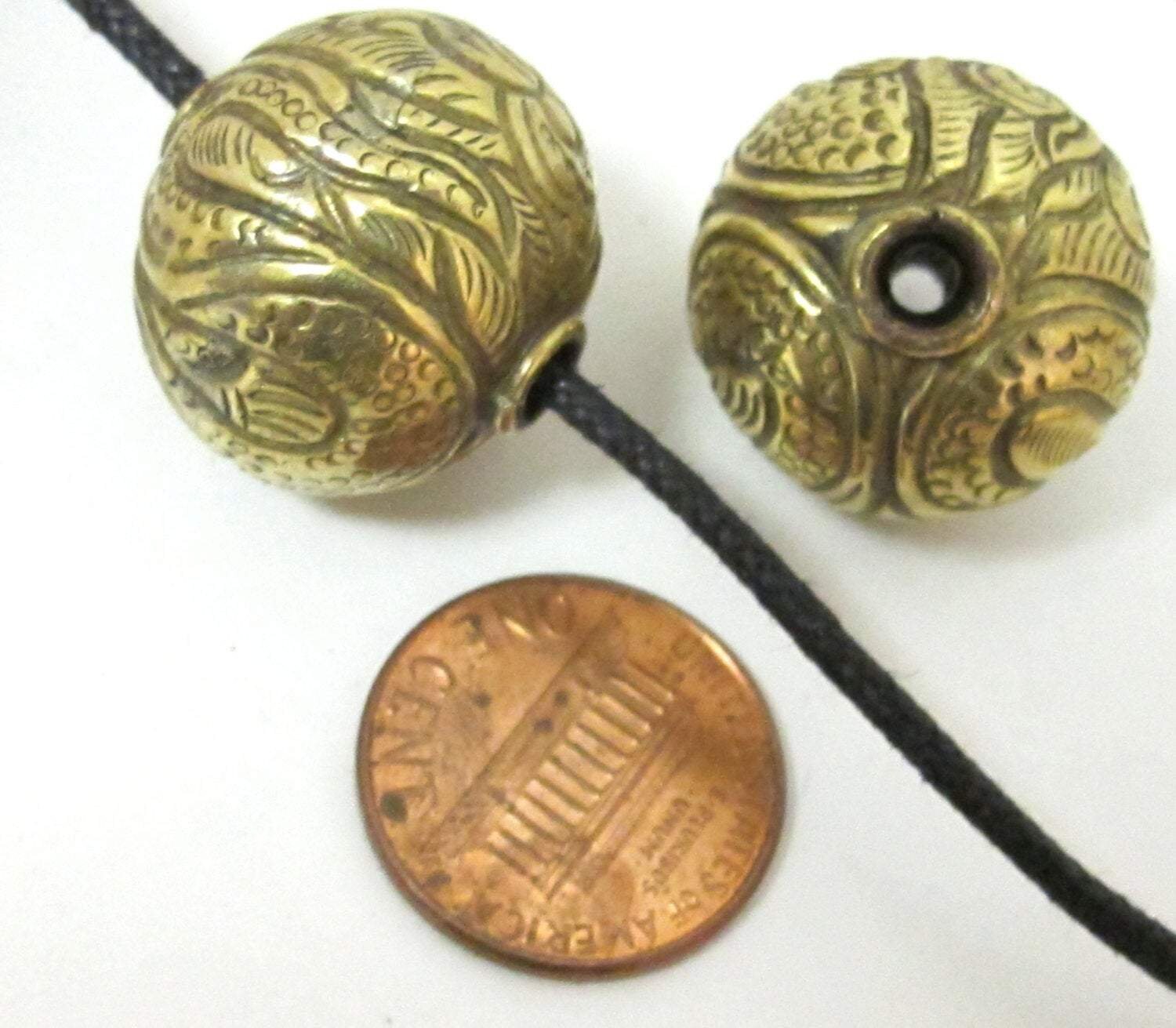 1 BEAD - Large Size 20 mm Tibetan brass repousse oval rondele shape beads - BD608C