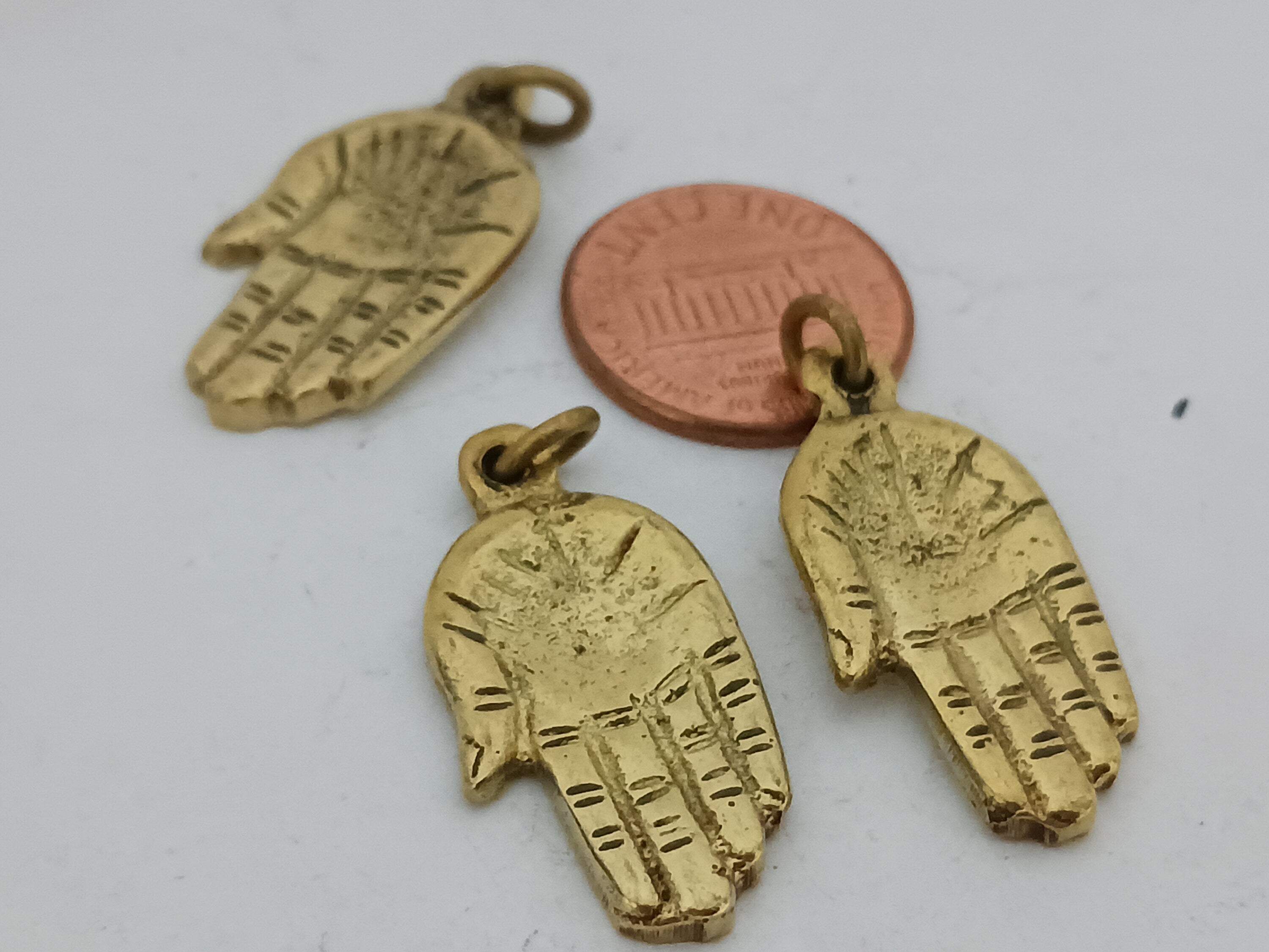 1 Pendant - Small Petite size Tibetan brass hand Pendant from Nepal - CP026H