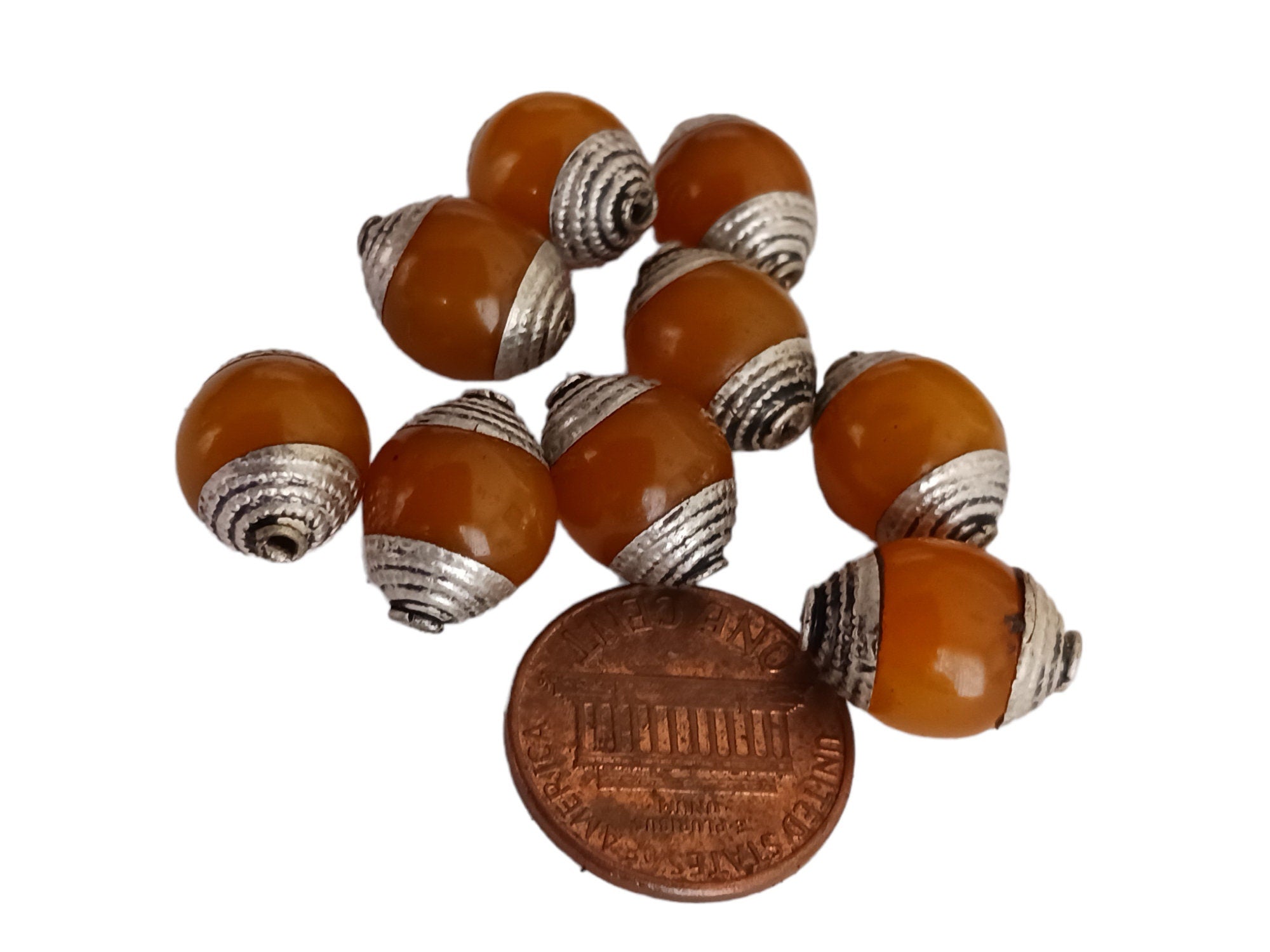 4 BEADS - Tibetan copal resin antiqued silver finish capped beads Nepal - BD715C