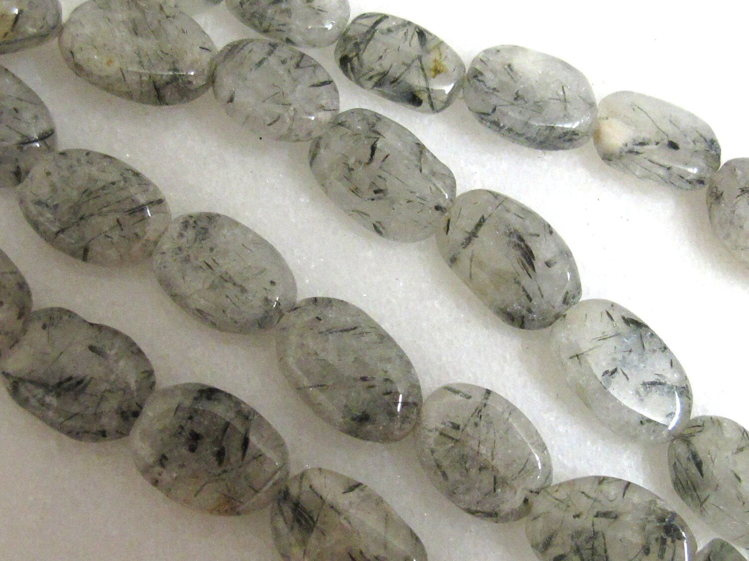 10 Beads - Rutilated quartz small oval shape beads from Nepal - GM077
