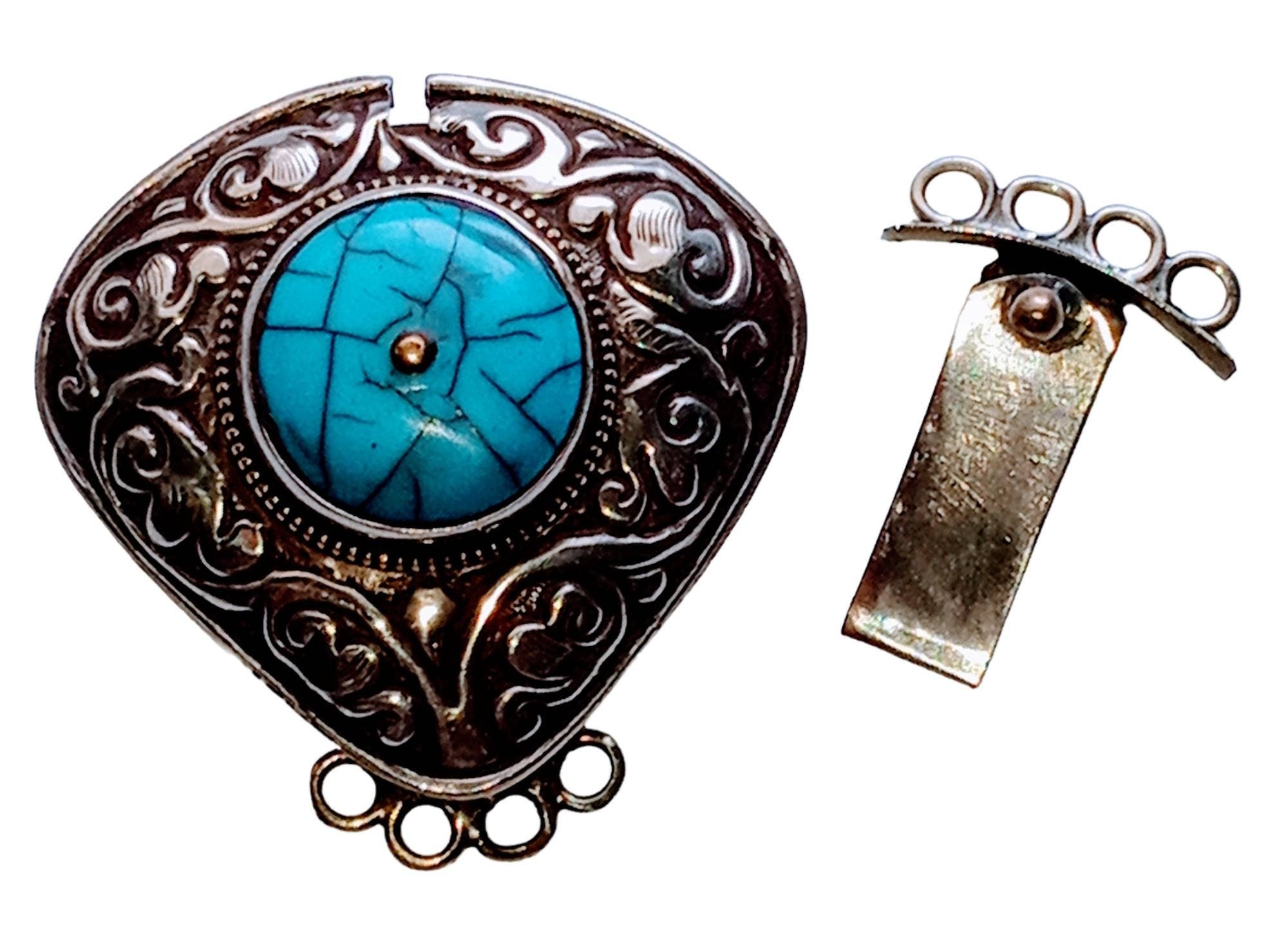 1 clasp - Large ethnic Tibetan silver turquoise gemstone inlaid statement clasp pendant from Nepal - LN033G