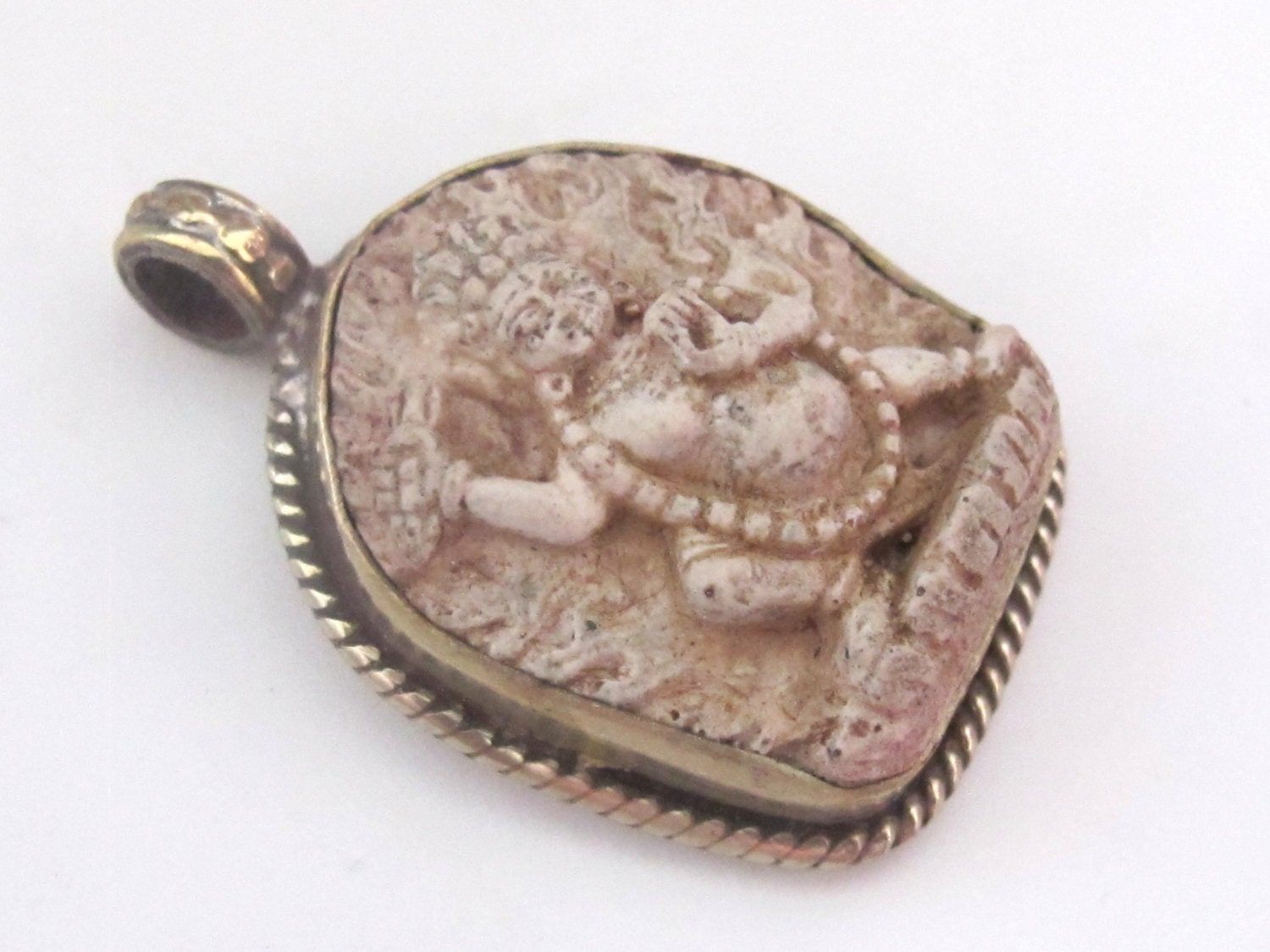 Tibetan white Vajrapani boddhisattva pendant from Nepal - PM162A