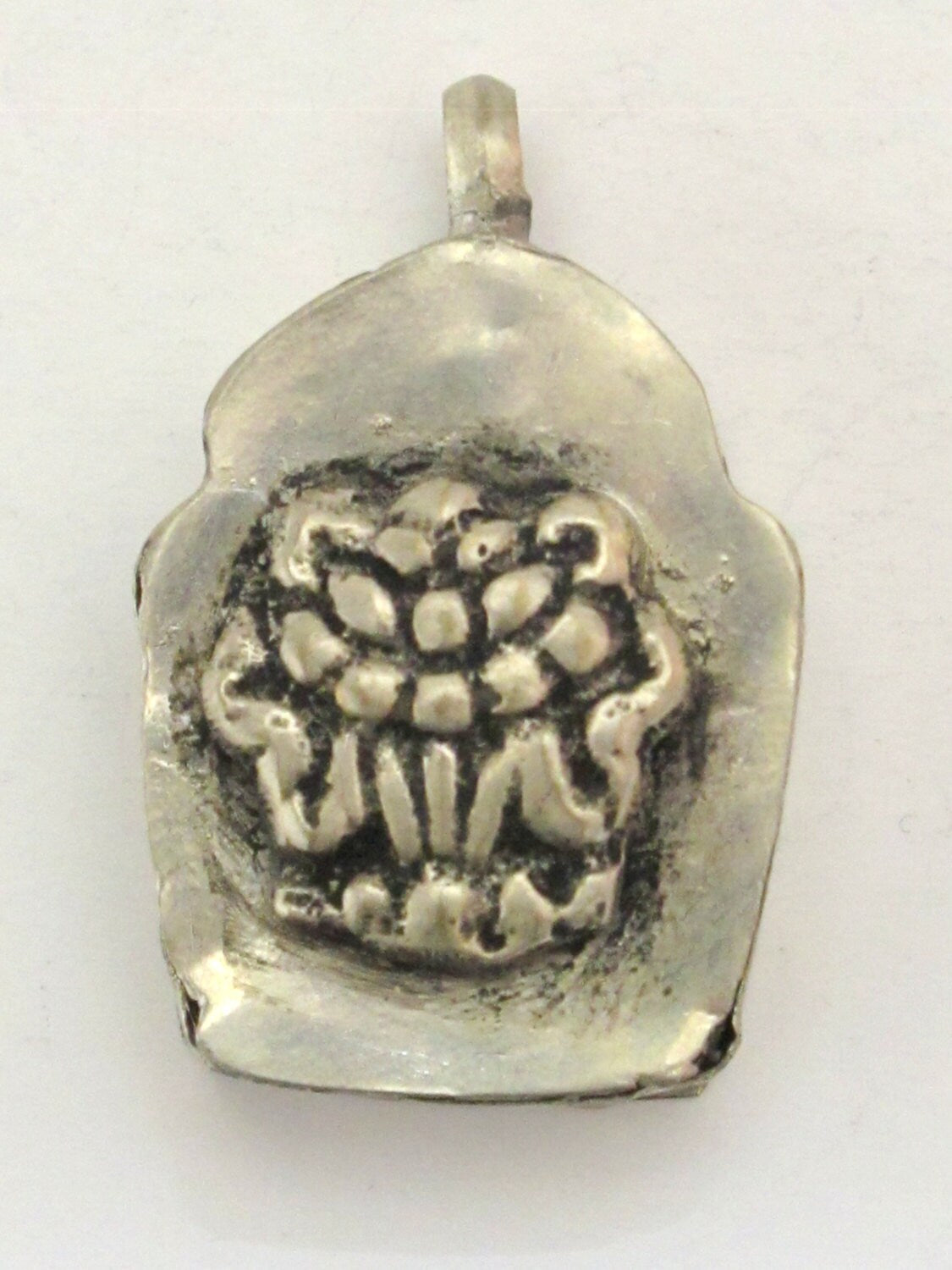 Tibetan silver ashtamangala Lotus flower symbol Ghau prayer box amulet pendant - PM178G