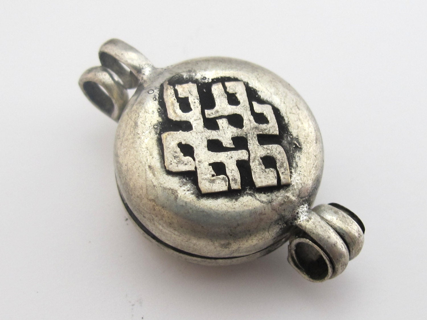 Small size Tibetan silver Ghau prayer box reversible Om with endless knot symbol pendant -PM180