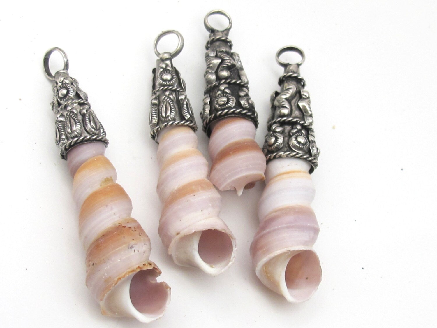 Ethnic capped bail turitella shell pendant - 1 piece - SP033D