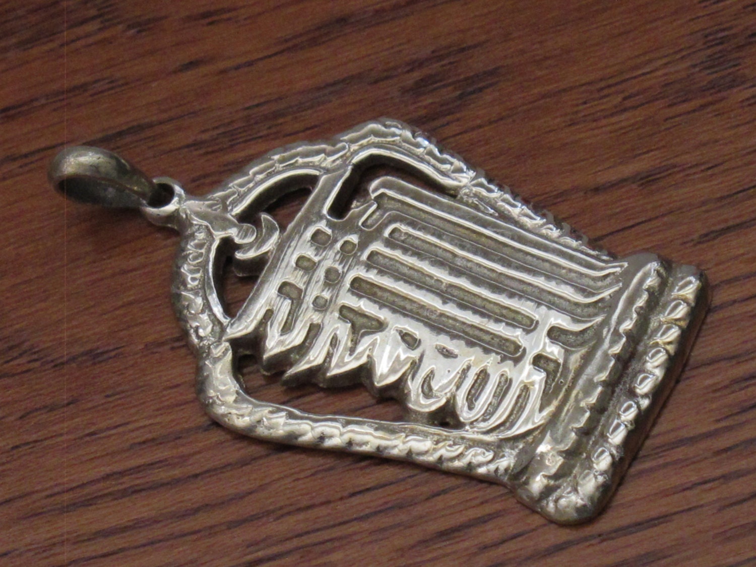 Tibetan silver kalachakra mantra pendant - 1 pendant - CP048