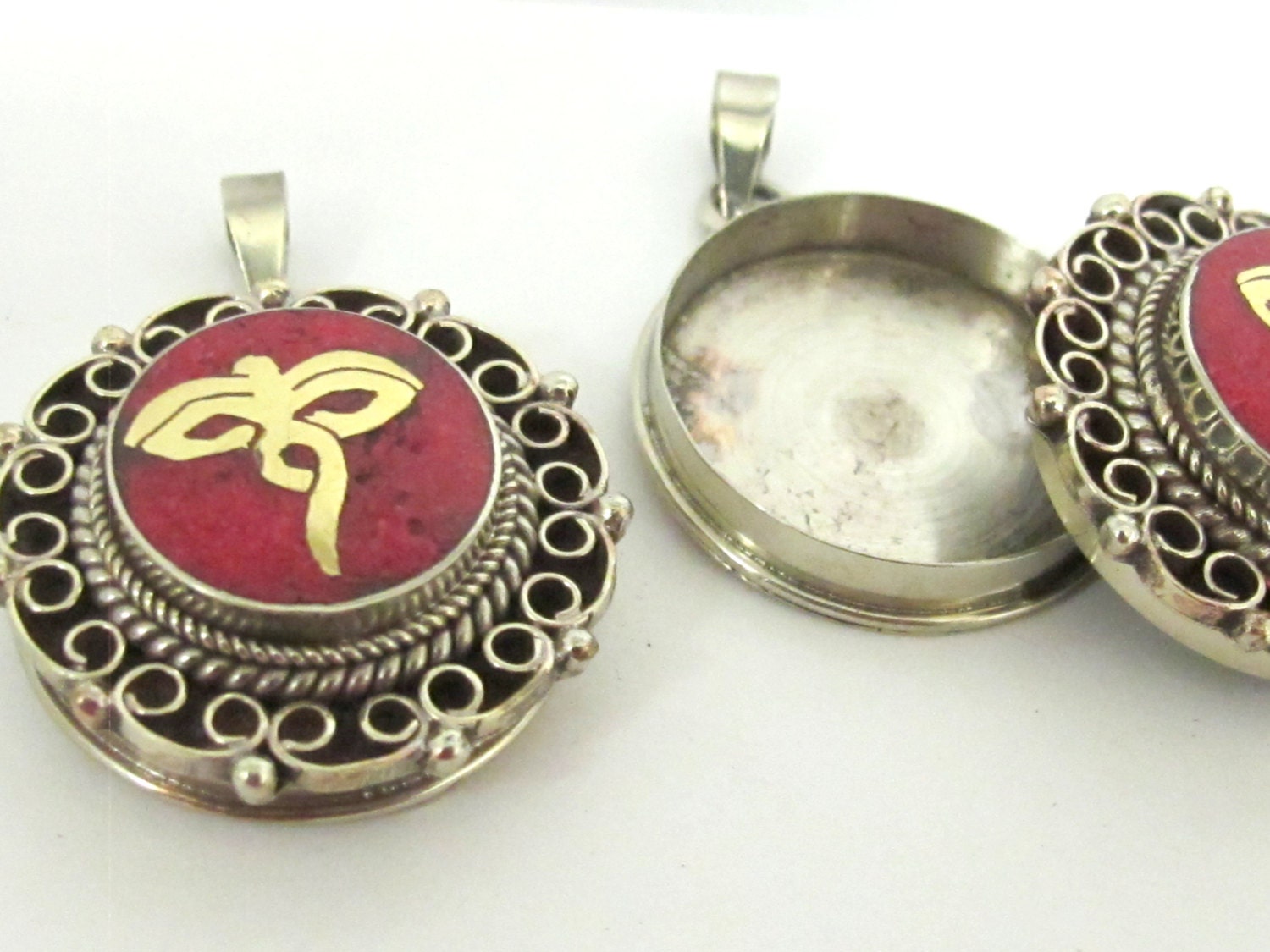 Tibetan Ghau prayer box filigree pendant with buddha eye coral inlay - PM256A