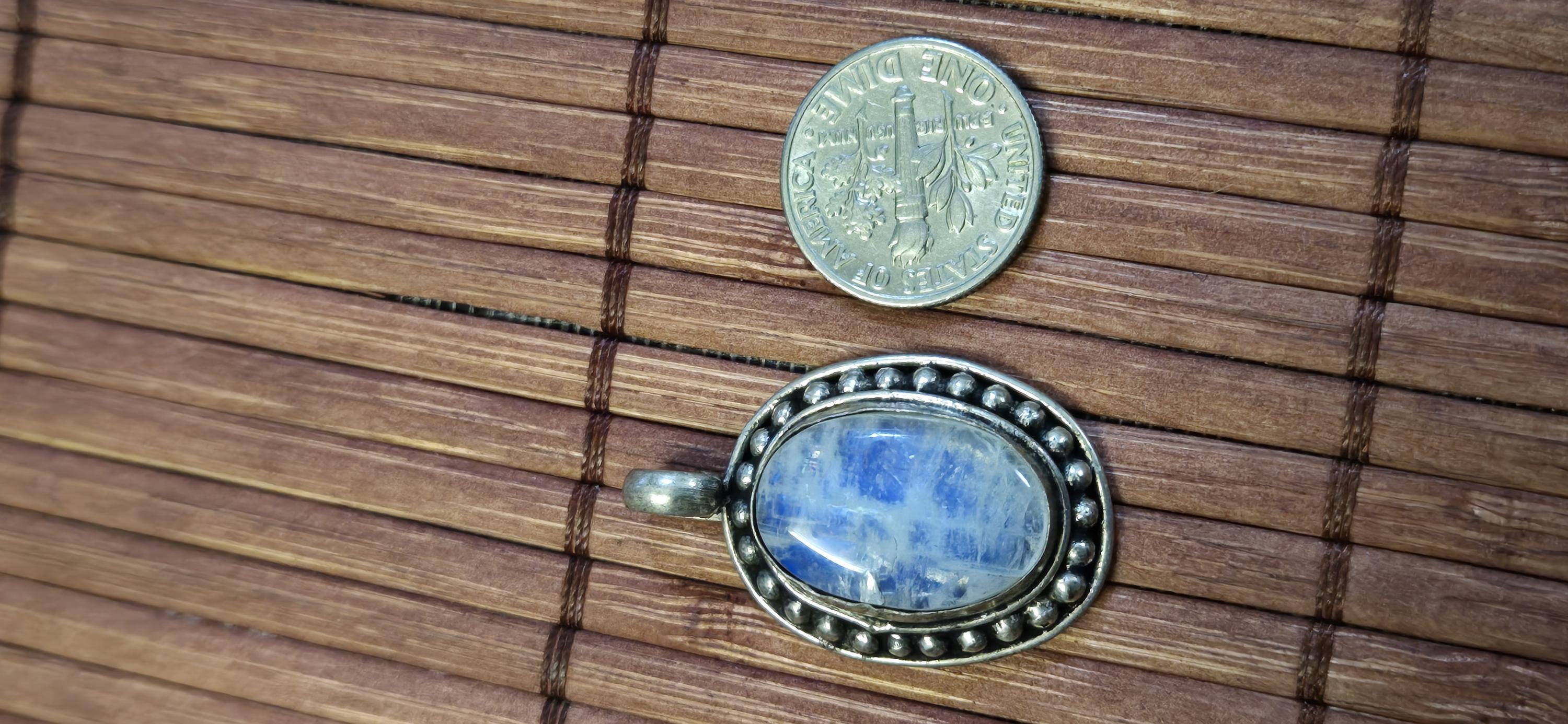 Tibetan Quartz gemstone Pendant | Himalayan Nepal Gemstone Amulet | PM439E