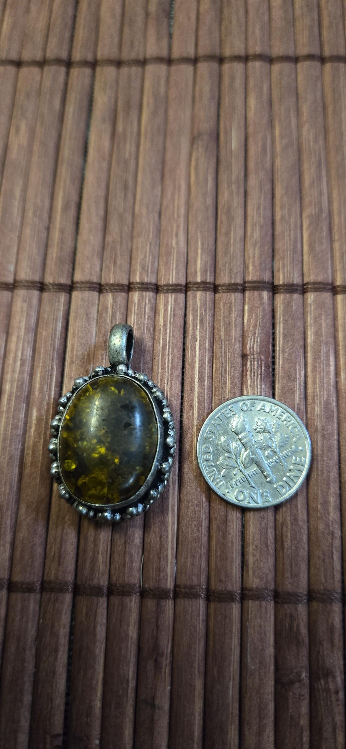 Honey yellow crackle resin Pendant | Tibetan Nepal resin Amulet jewelry making | PM439F