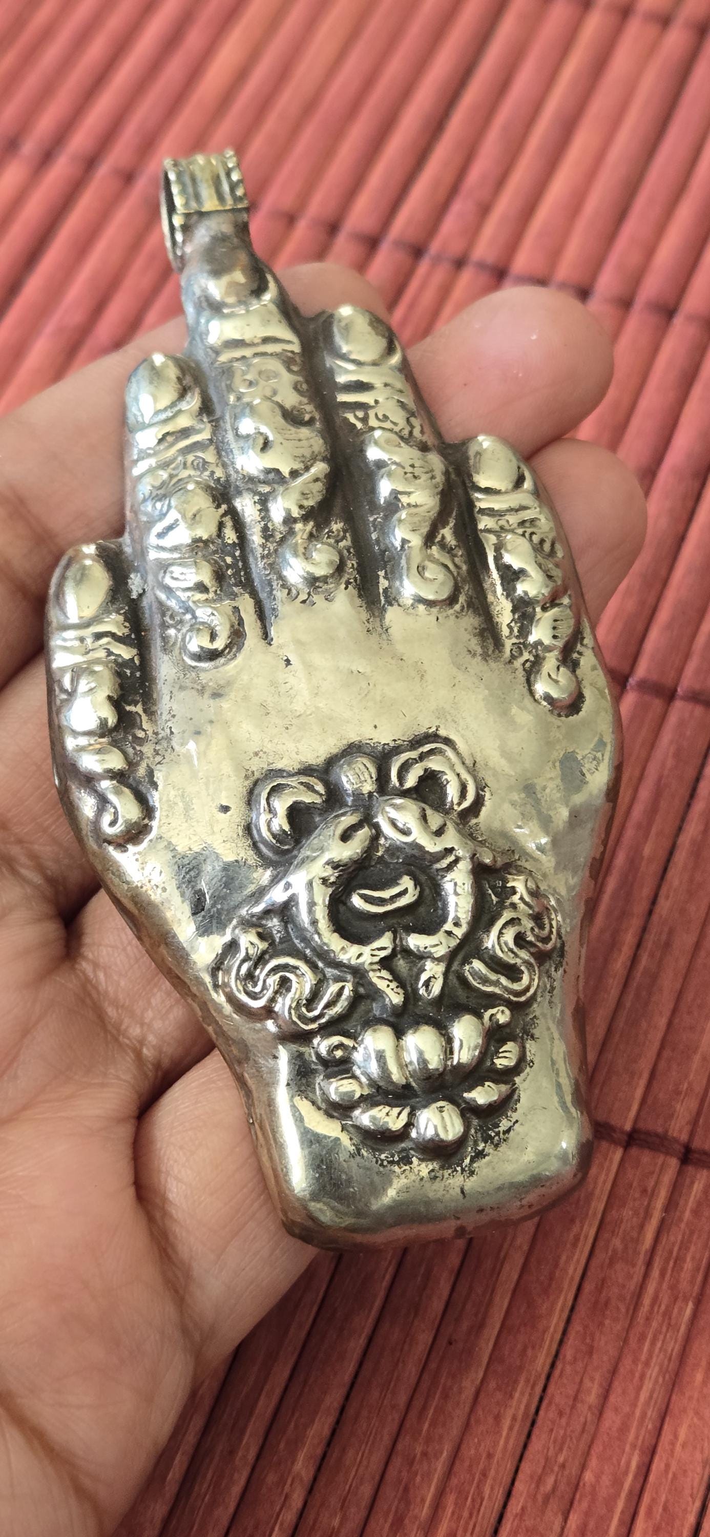 Large bold size Buddha hand pendant with Lotus flower double golden fish motif and reversible side with lapis inlay PM438T