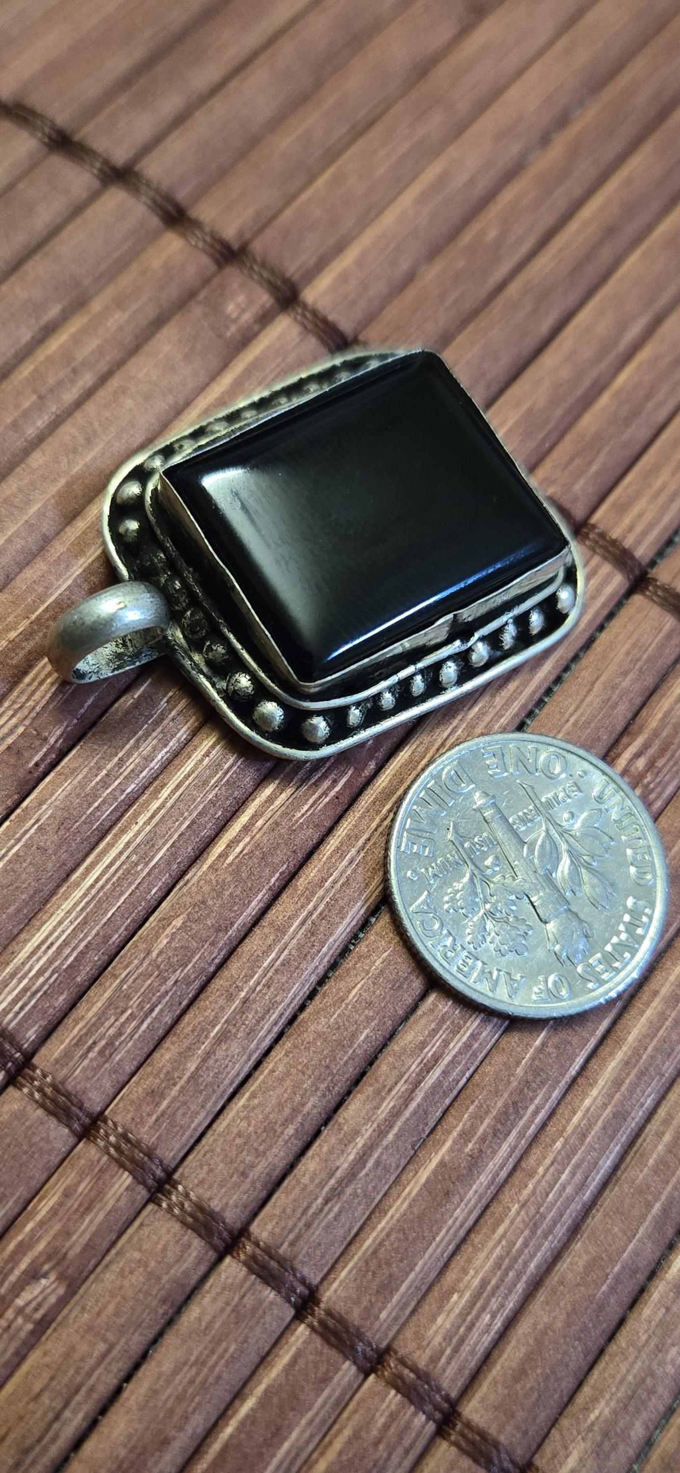 Tibetan black agate gemstone Pendant | Himalayan Nepal Gemstone Amulet | PM439D