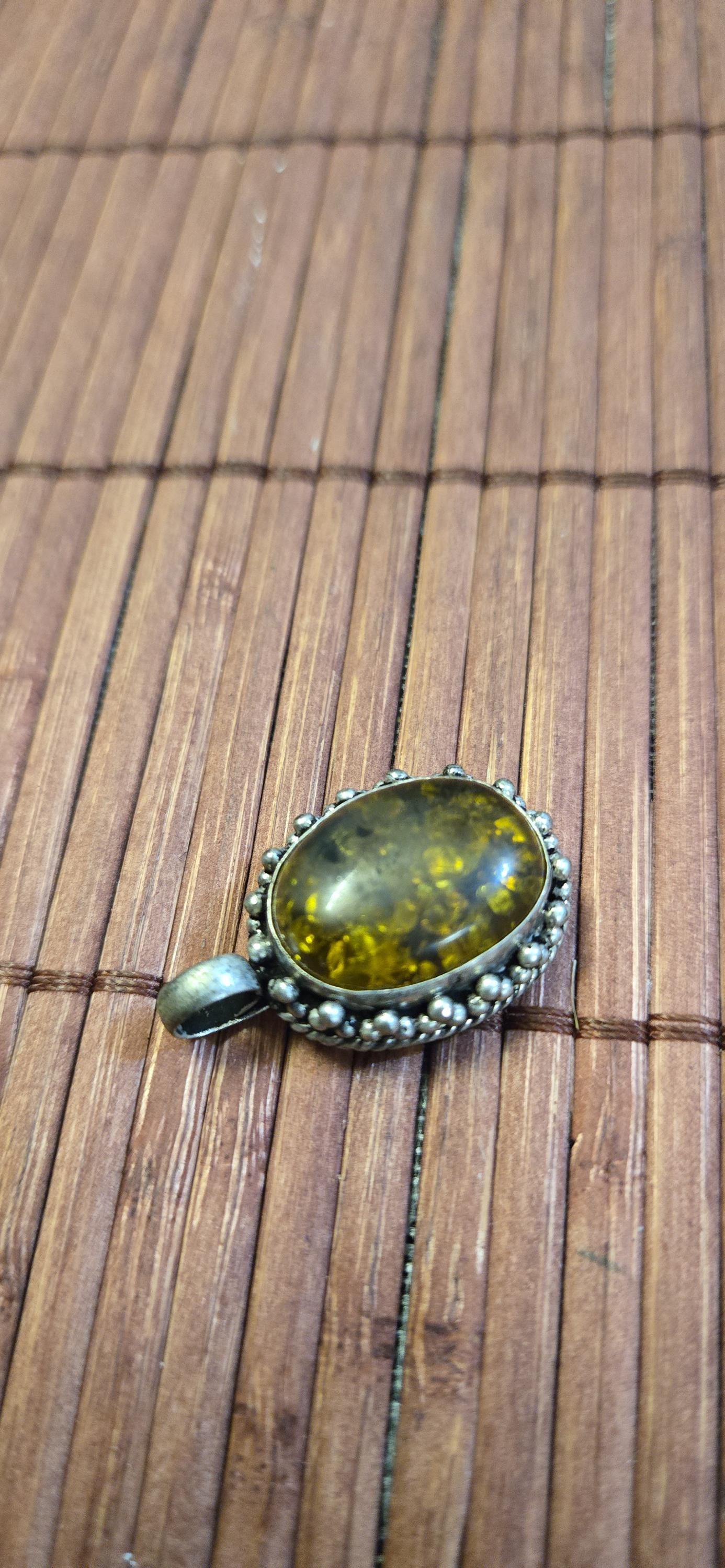 Honey yellow crackle resin Pendant | Tibetan Nepal resin Amulet jewelry making | PM439F