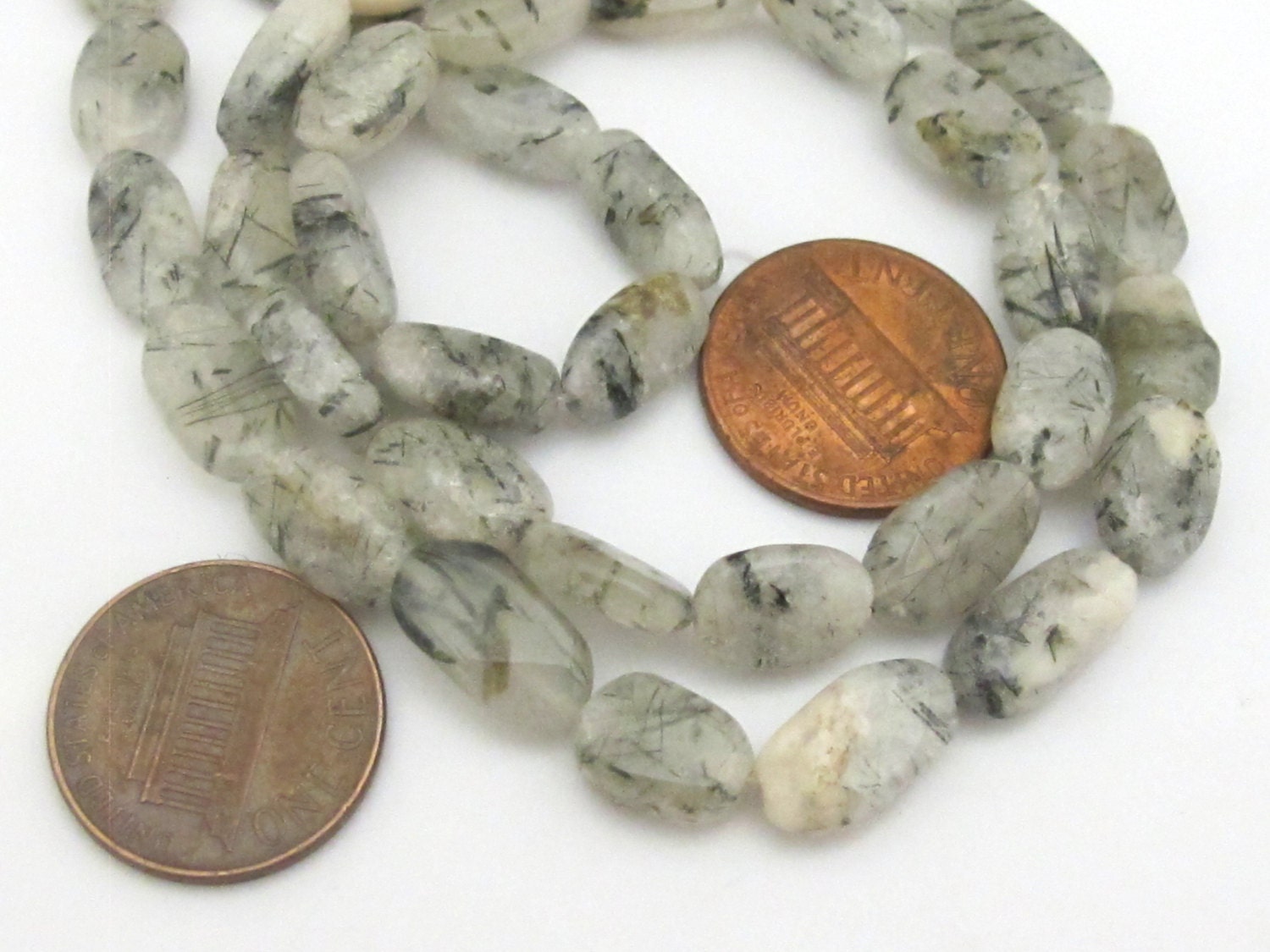 10 Beads - Rutilated quartz small oval shape beads from Nepal - GM077
