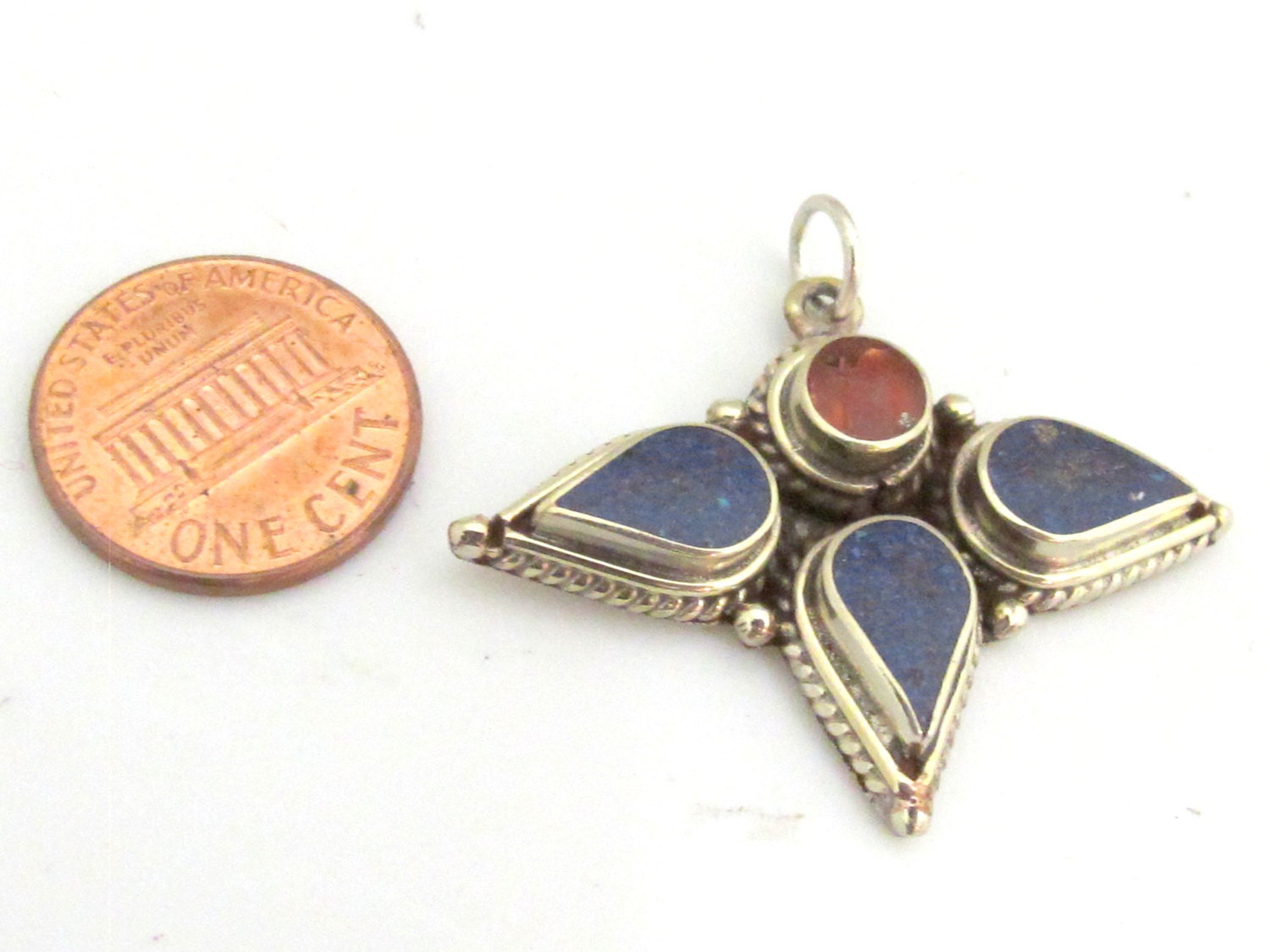 1 piece - Ethnic tri petal floral design Tibetan charm pendant with lapis coral inlay - PM309B