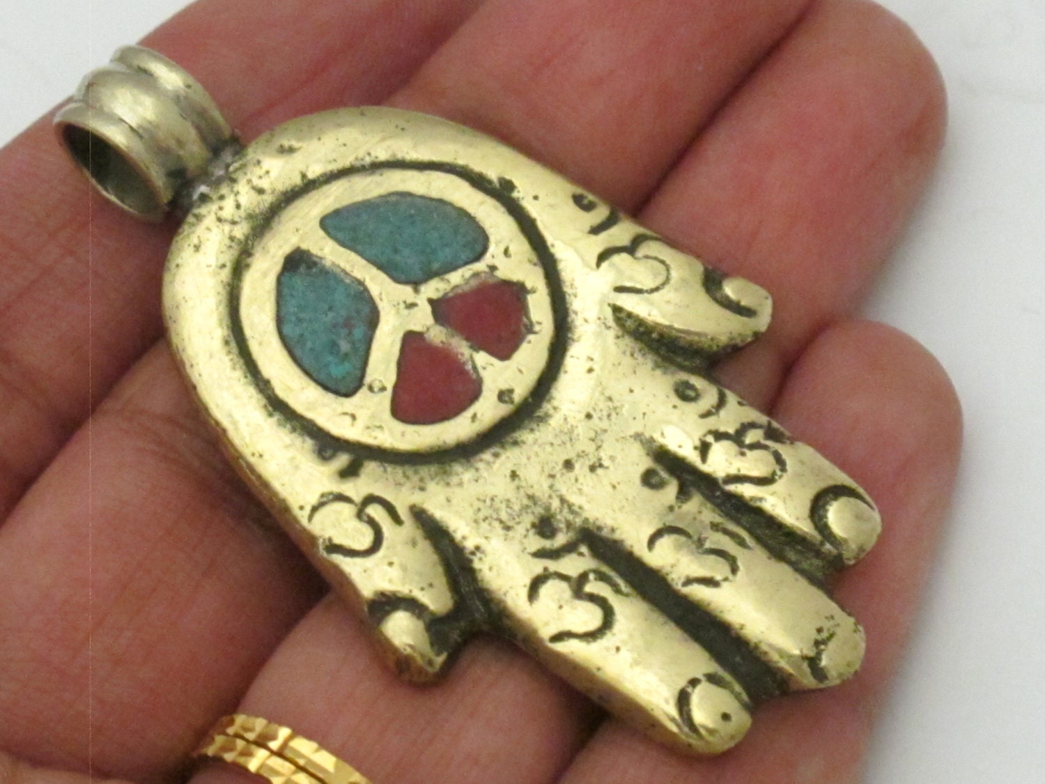 Reversible Tibetan silver Buddha hand Om peace symbol pendant with Lotus floral details - PM331A