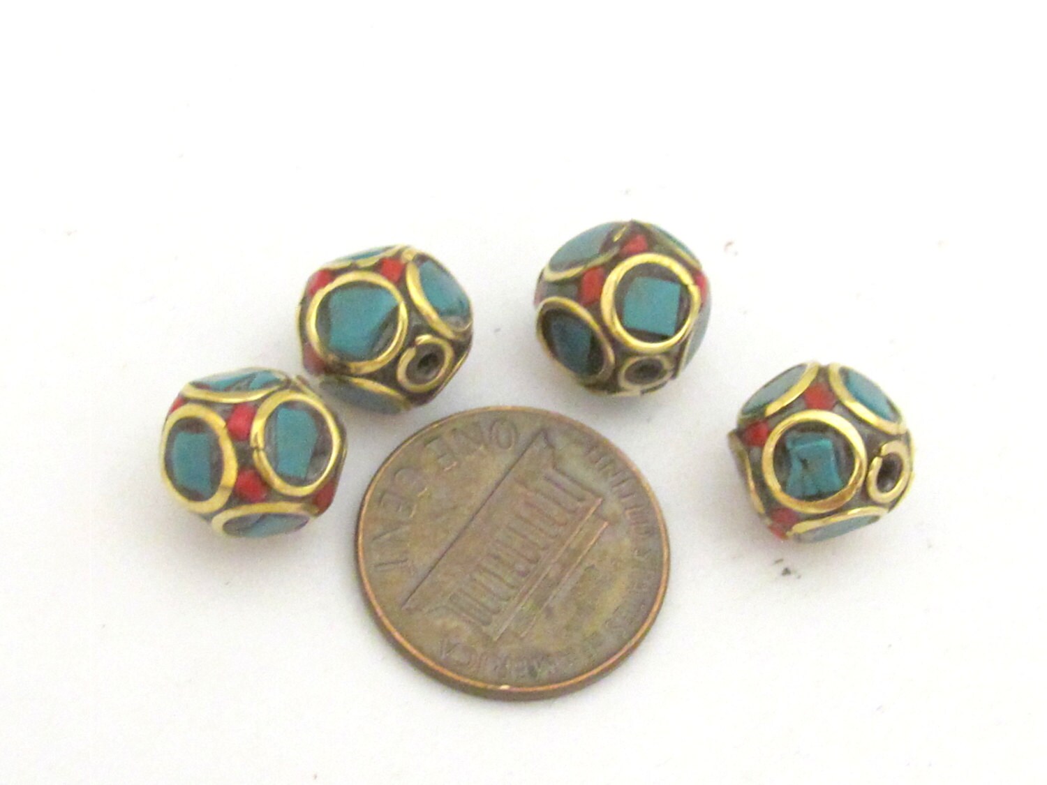 Sale 4 beads - Tibetan brass bead with turquoise circles pattern and coral inlaid - BD719