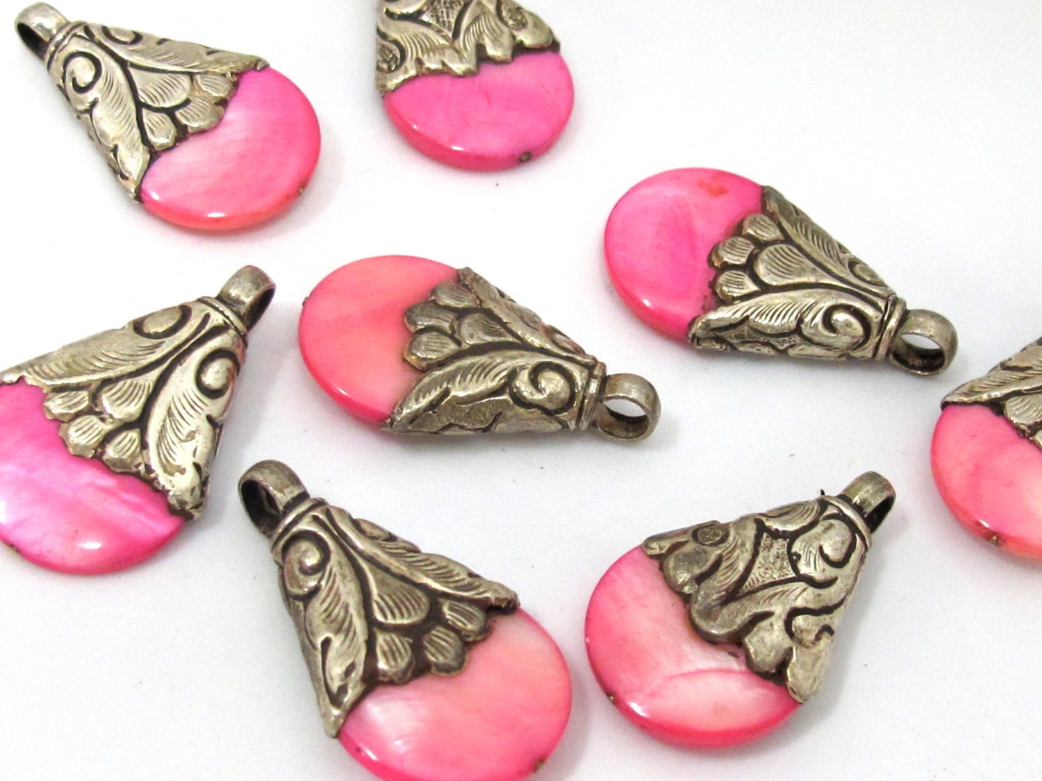 1 pendant - Sterling silver plated bail small size mother of pearl hot pink shell pendant from Nepal -SP049 - Copyright Nepalbeadshop