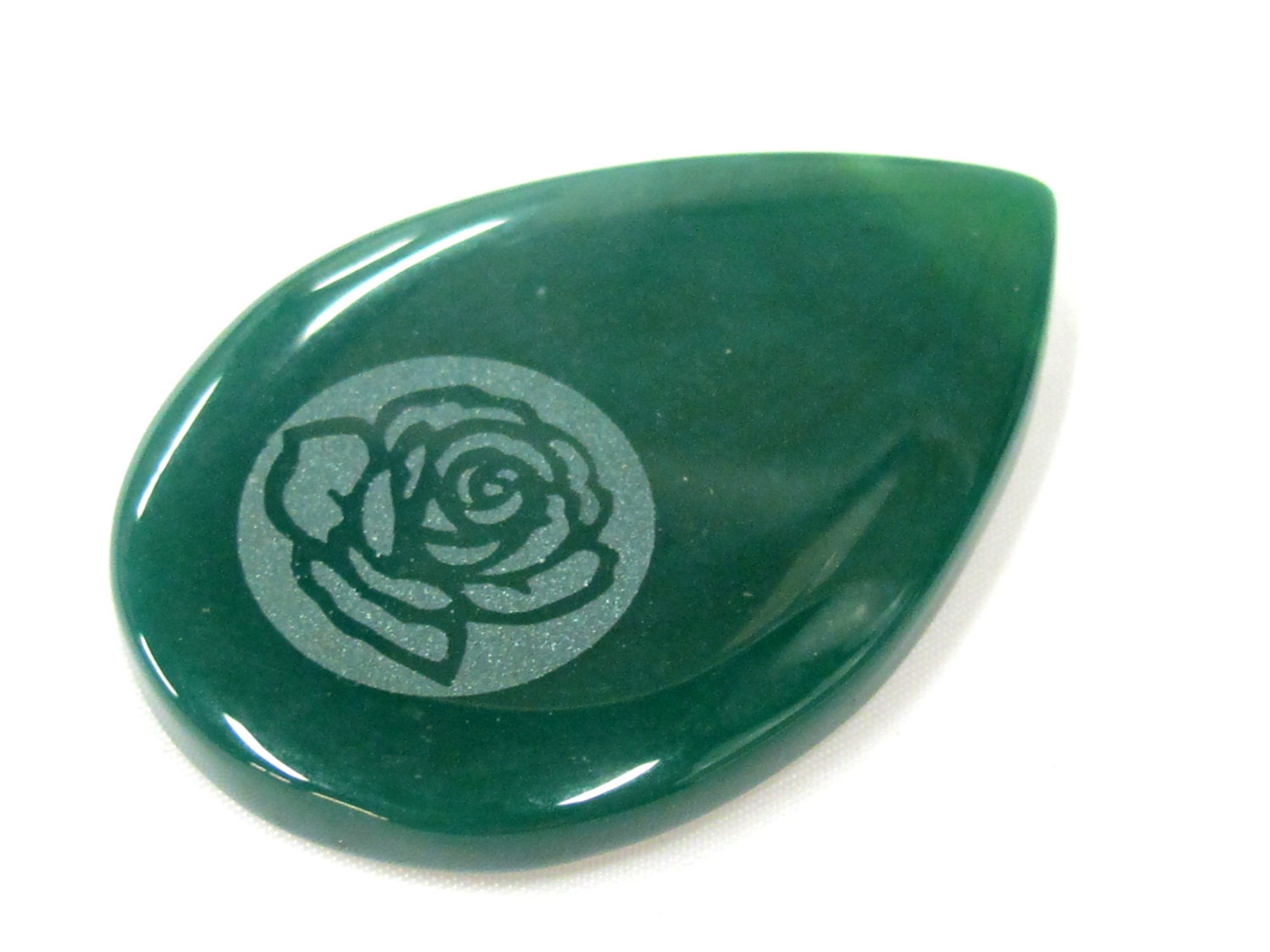 Rose flower etched green agate teardrop shape focal pendant bead - GM391A