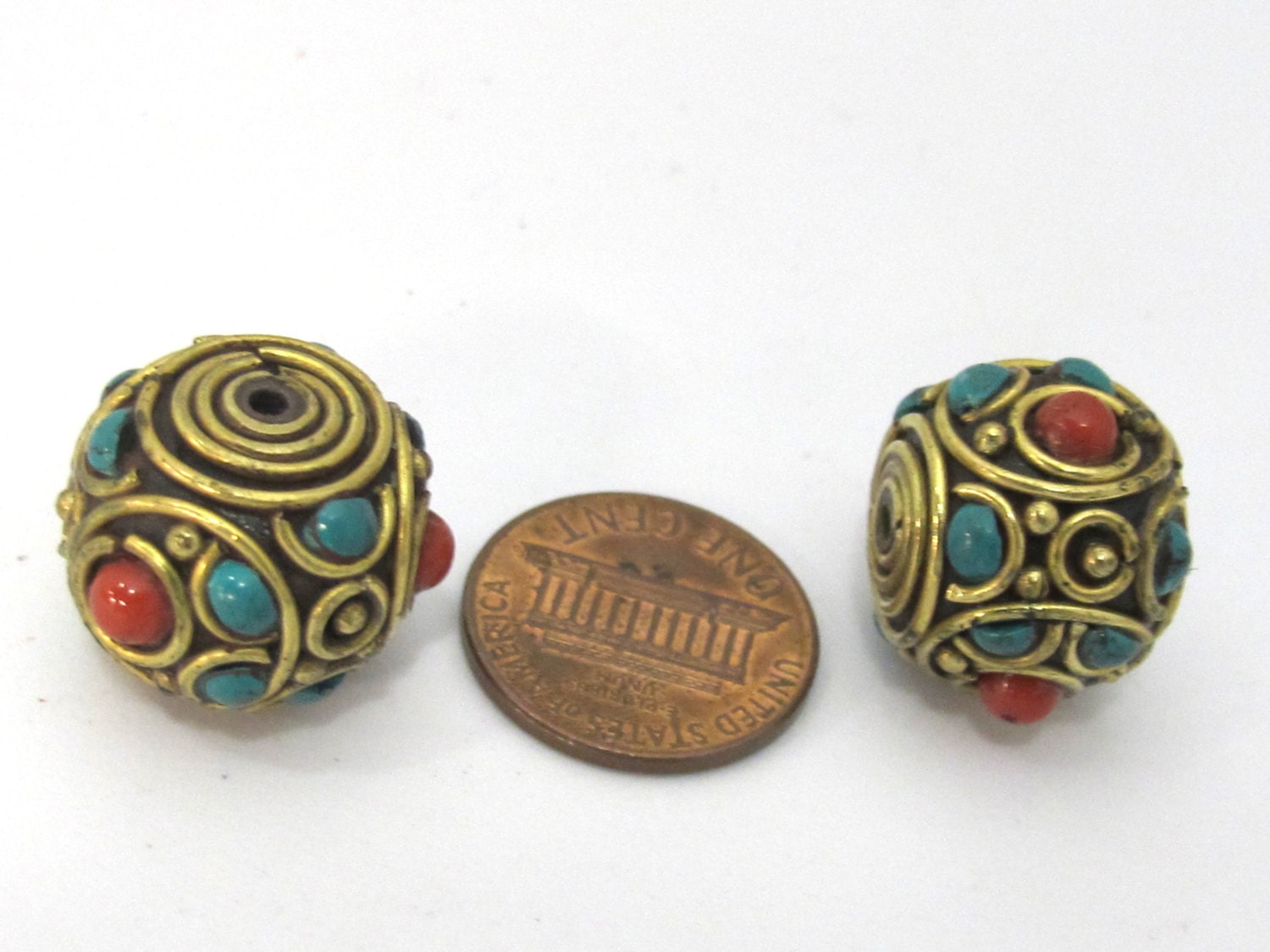 1 BEAD - Tibetan rondelle shape brass bead with turquoise inlay - BD896
