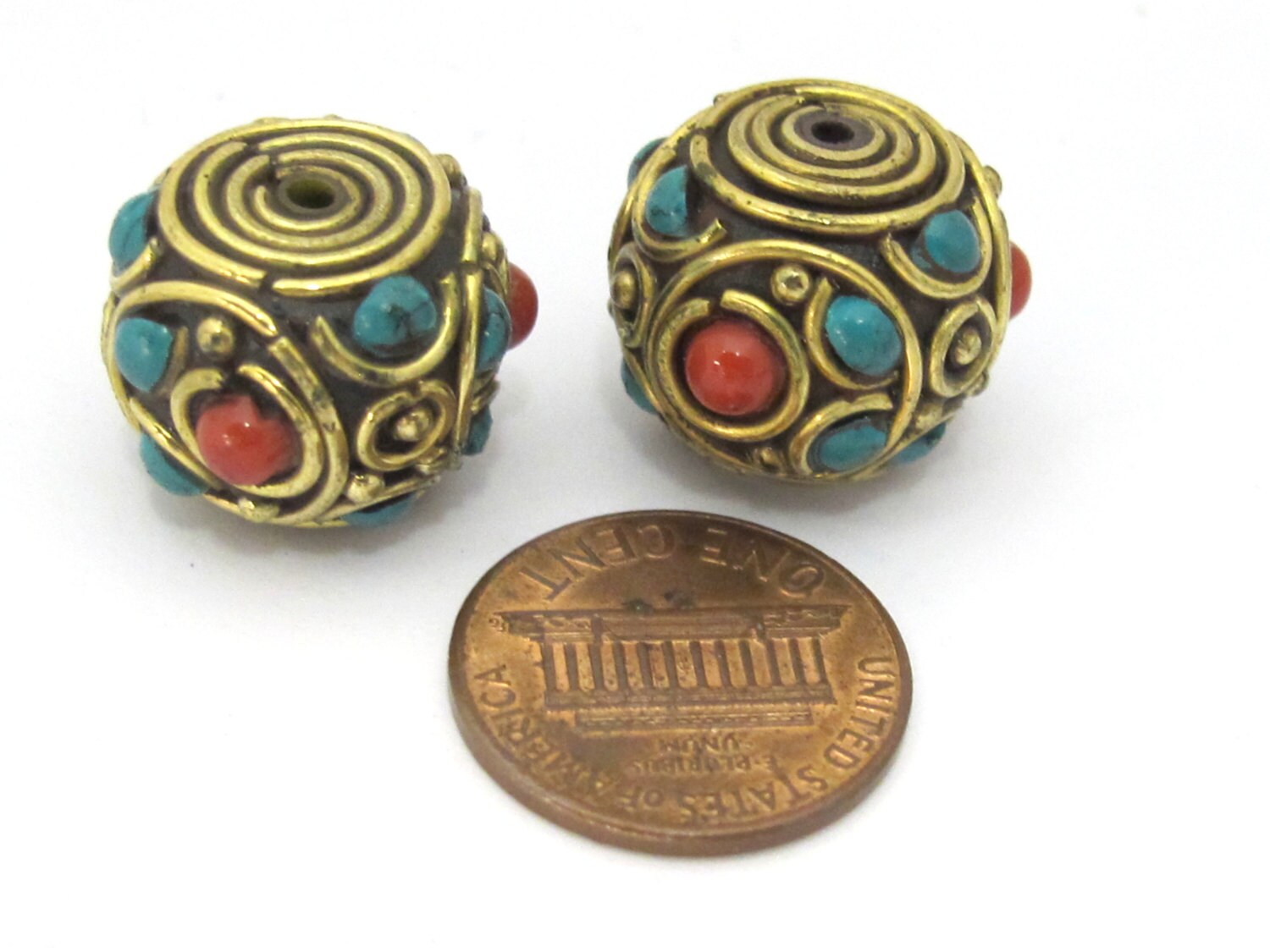 1 BEAD - Tibetan rondelle shape brass bead with turquoise inlay - BD896