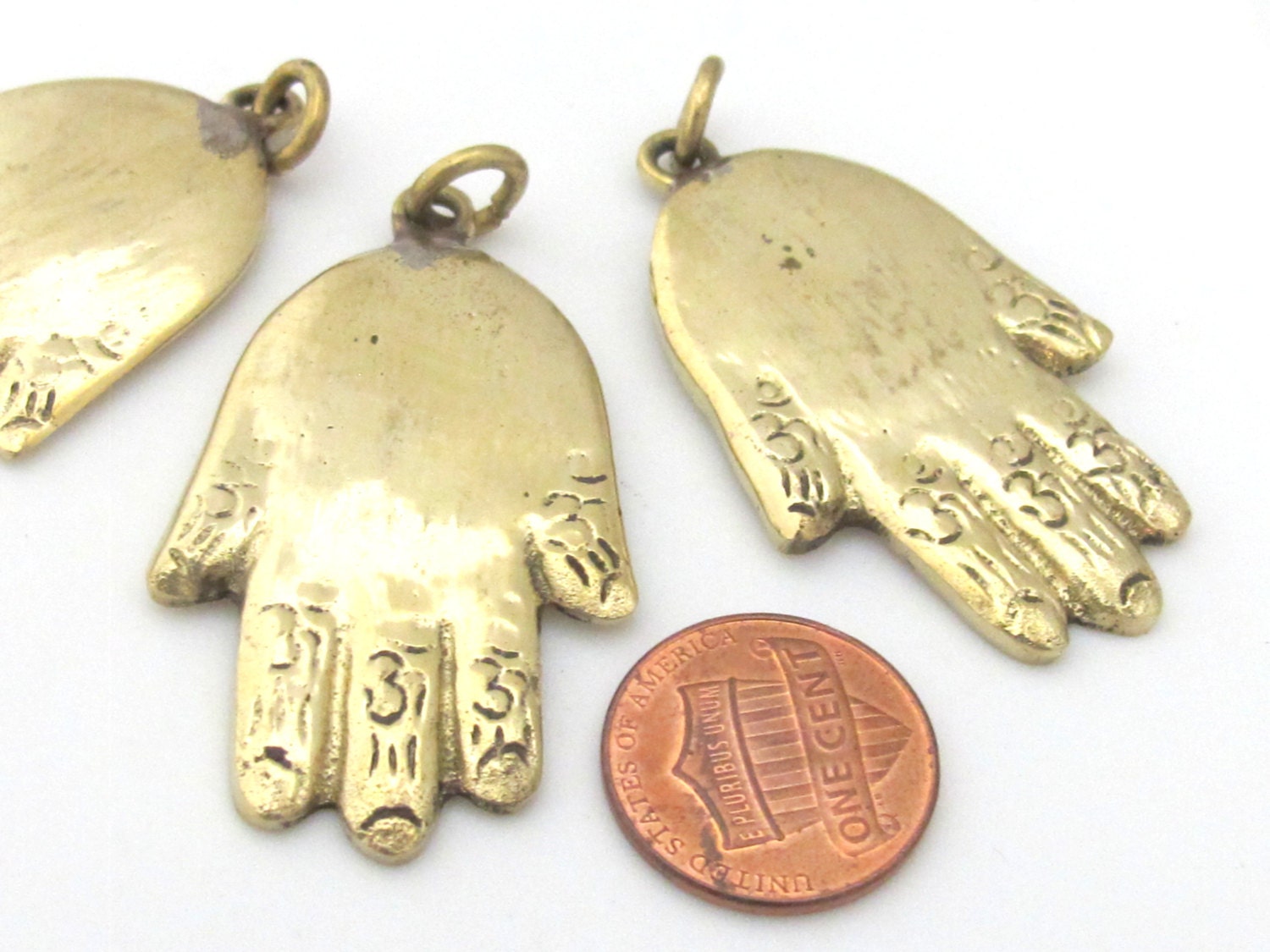 1 Pendant - Tibetan Buddha hand Om brass pendant from Nepal - CP118