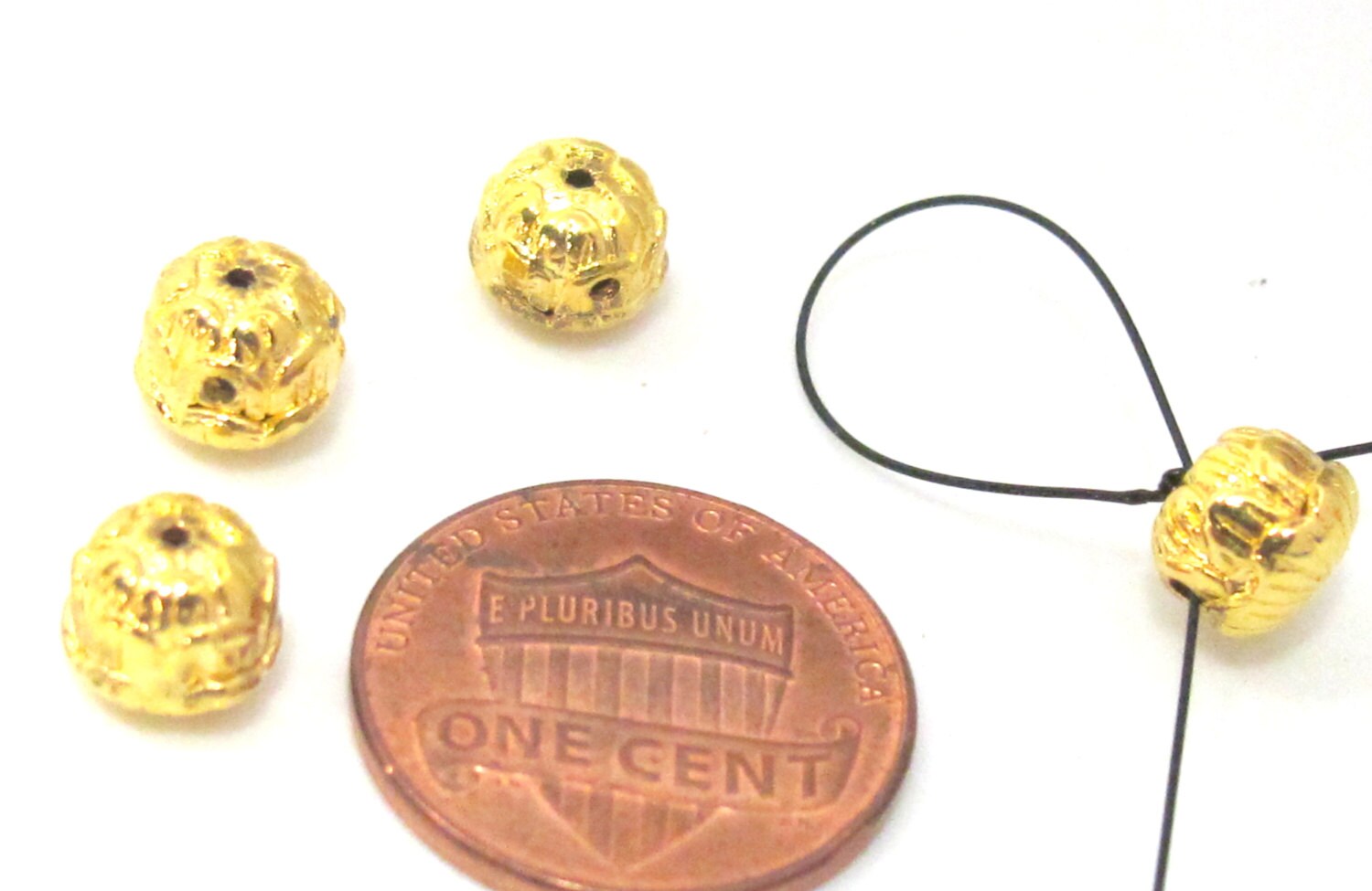 3 Guru beads - Small size 3 hole Guru Bead gold tone plated lotus flower pod 6 mm x 7 mm - GB045