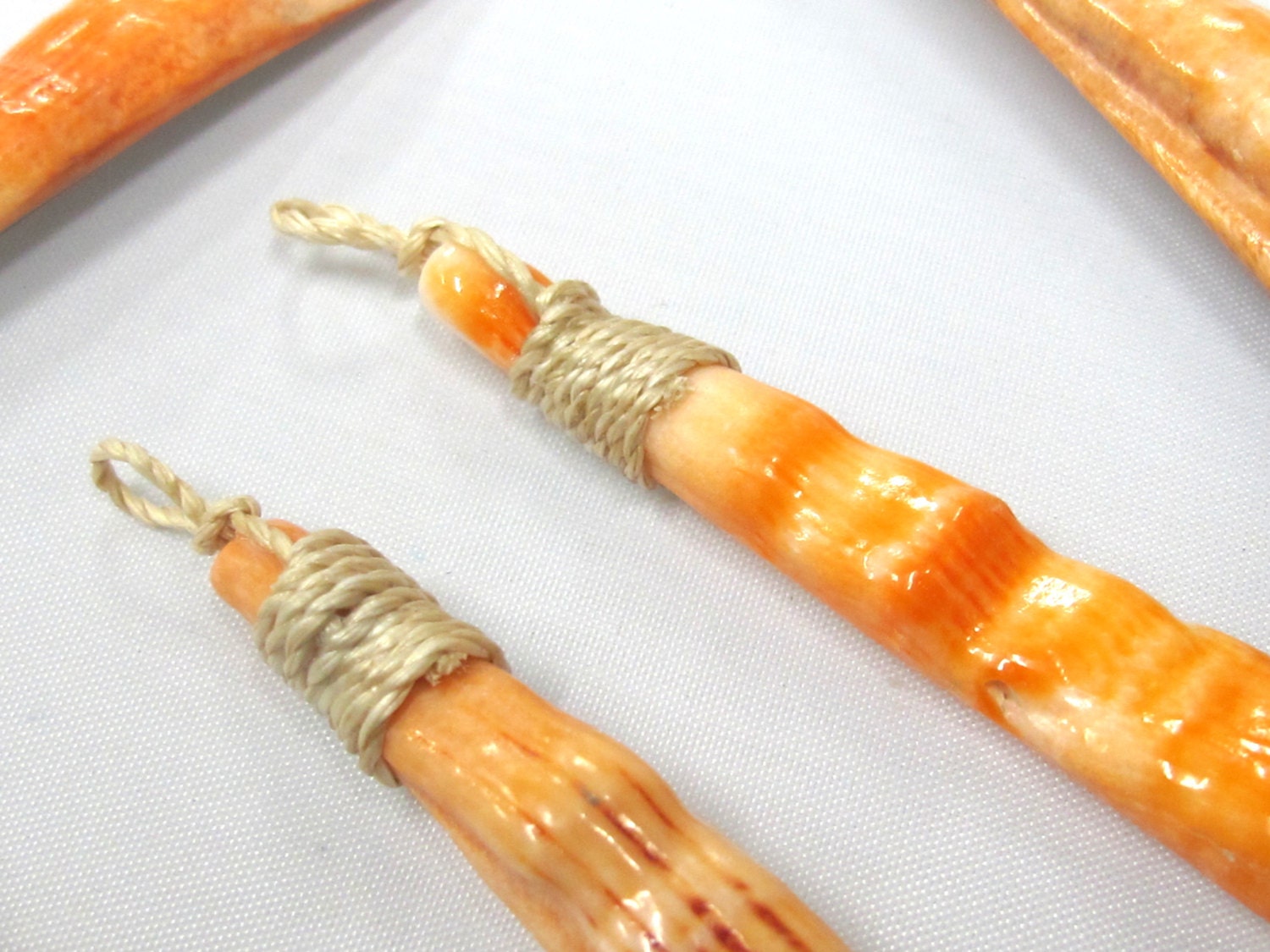 1 pendant - Long Sliced Cut shell orange color tribal pendant - SP055