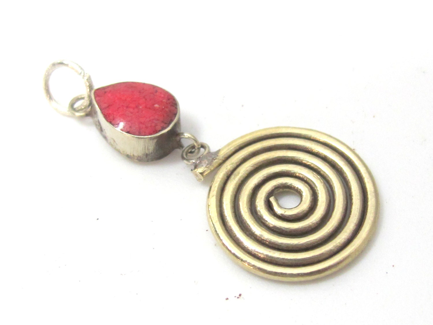 1 charm - Tibetan silver spiral teardrop design dangle charm pendant with coral inlay - PM521B