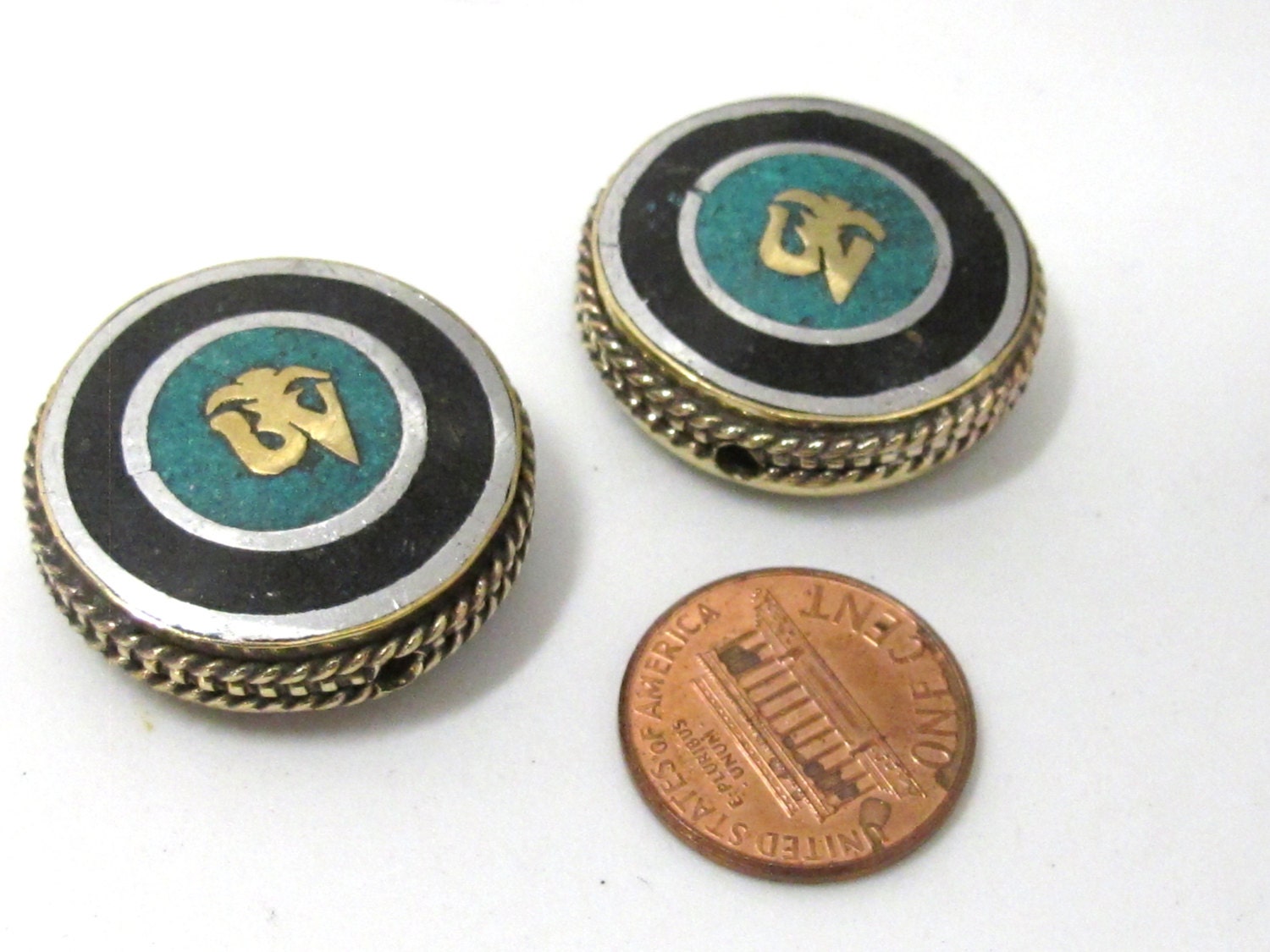 1 BEAD - Tibetan Om inscribed reversible brass bead with turquoise inlay 27 -28 mm - BD930