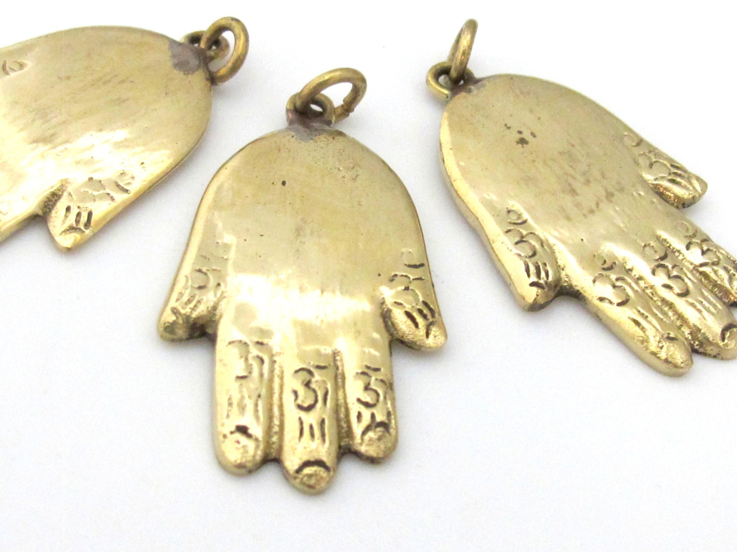 1 Pendant - Tibetan Buddha hand Om brass pendant from Nepal - CP118