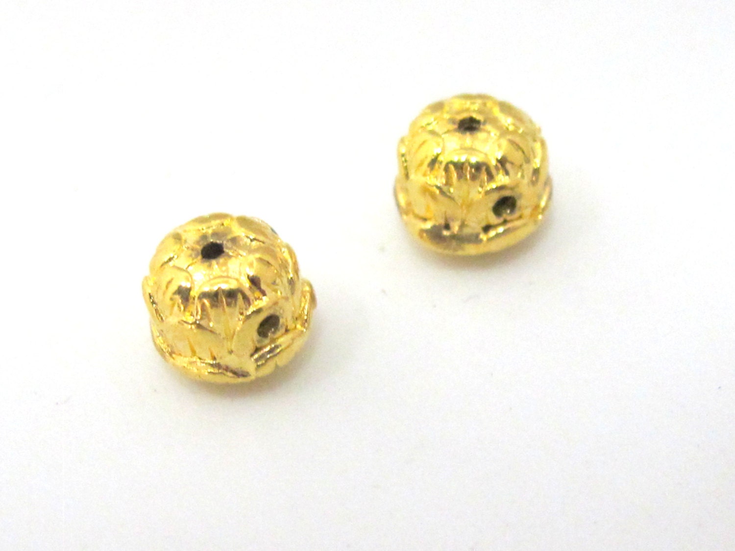 3 Guru beads - Small size 3 hole Guru Bead gold tone plated lotus flower pod 6 mm x 7 mm - GB045