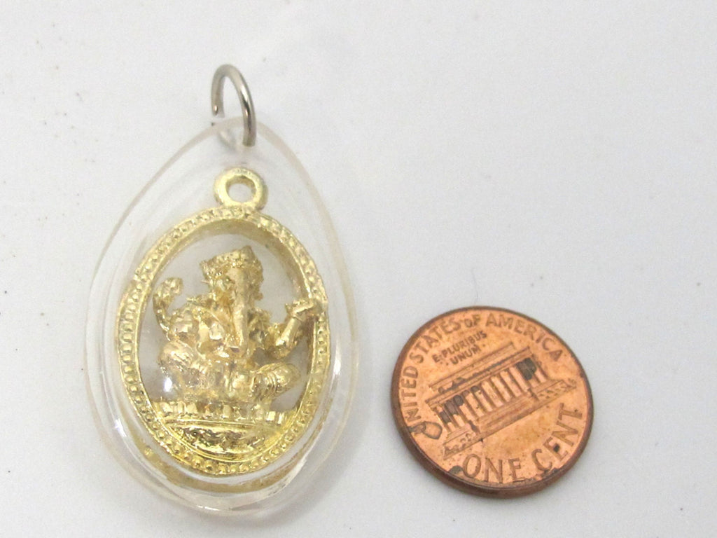 1 Pendant - Hindu lord Ganesha gold color plated brass charm pendant encased in clear resin from Nepal - great for keyring bag charm - PM520