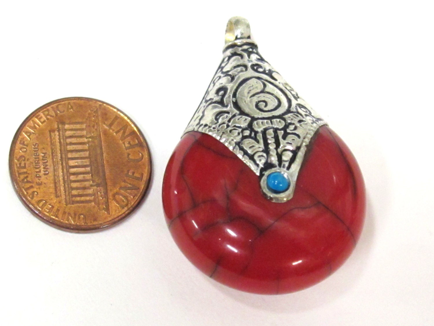 1 pendant - Tibetan silver red crackle resin reversible pendant with lotus carved design on bail - PM537