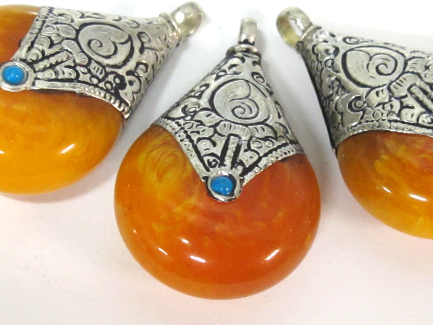 1 pendant - Tibetan silver yellow copal resin reversible pendant with lotus carved design on bail - PM538