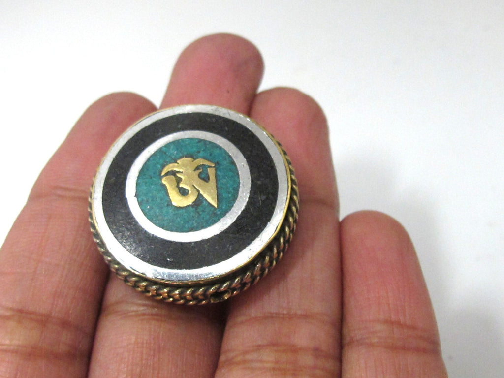 1 BEAD - Tibetan Om inscribed reversible brass bead with turquoise inlay 27 -28 mm - BD930