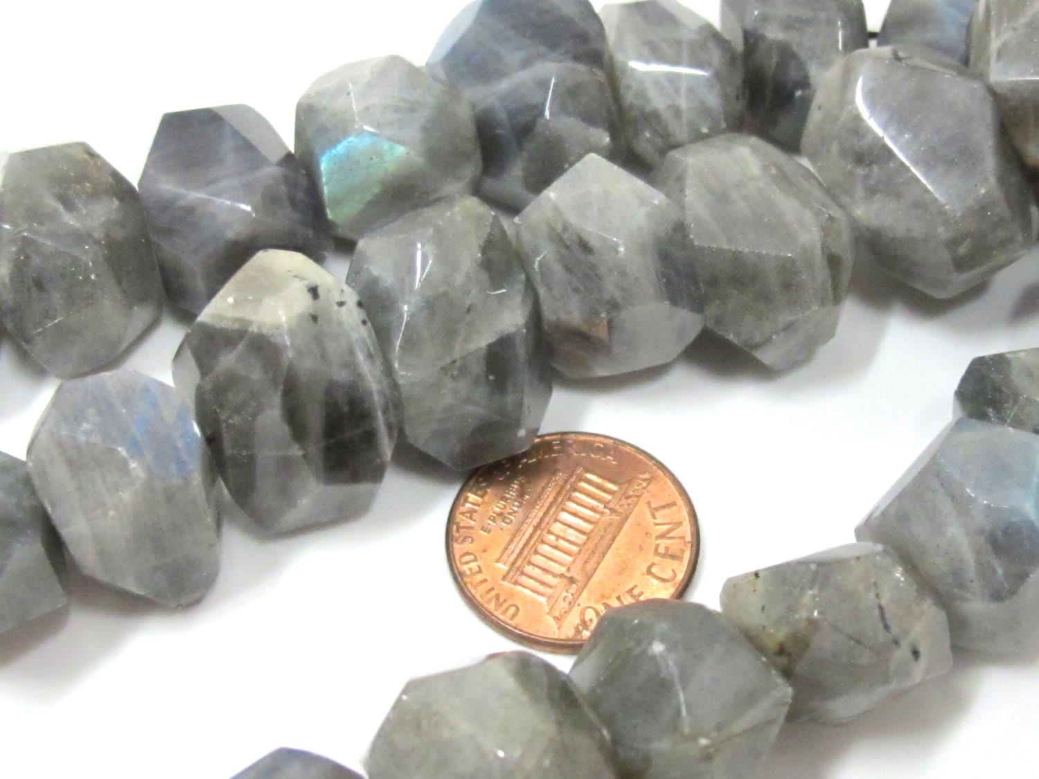 1 Bead-Faceted thick Labradorite gemstone bead - GM416A