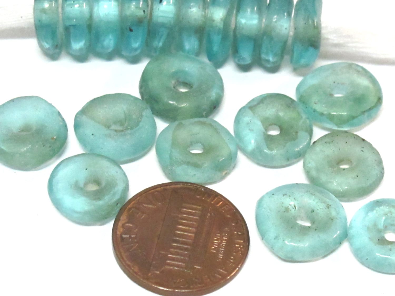 10 BEADS - Blue African recycled glass donut shape disc beads - AB055