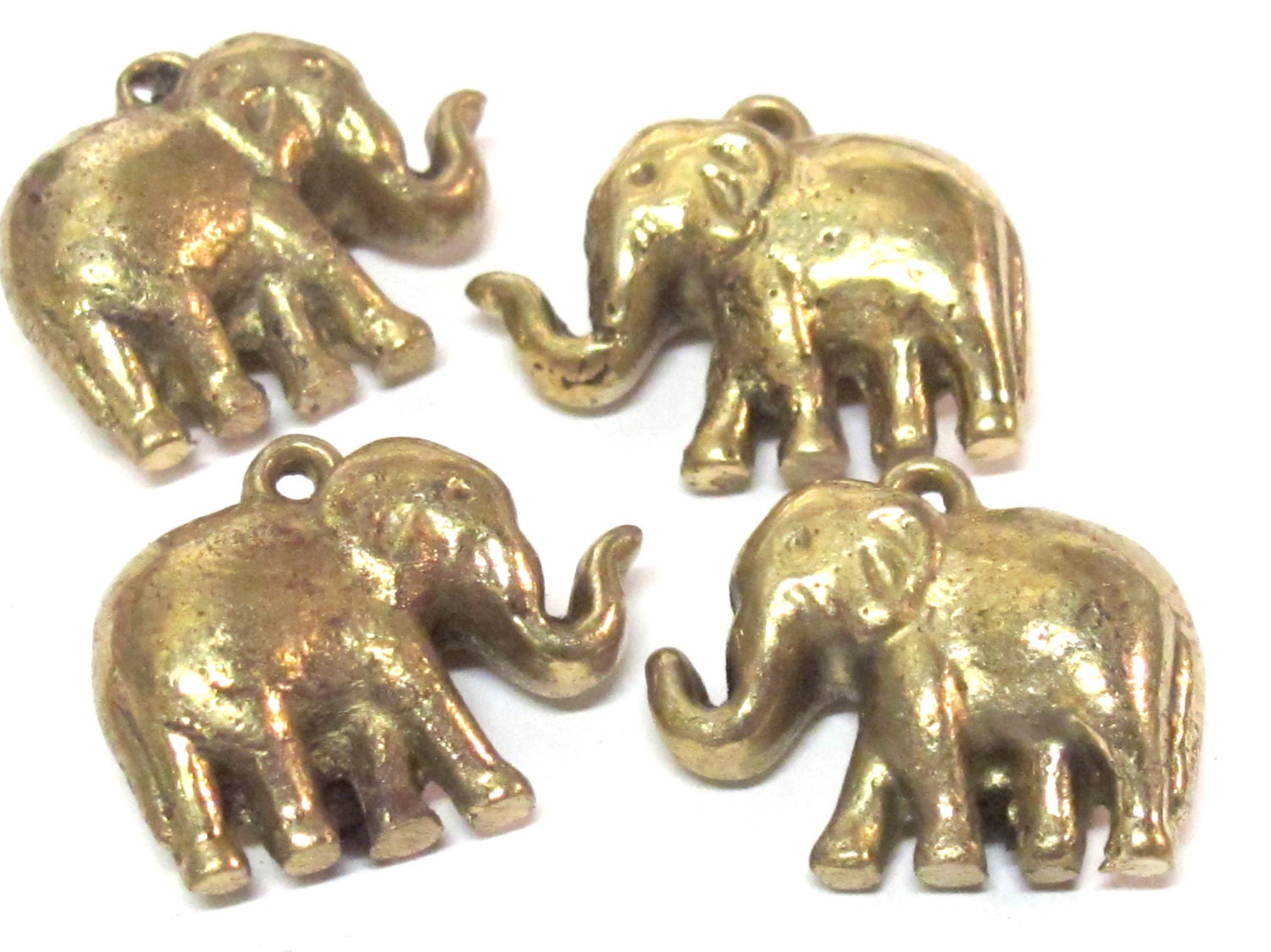 1 Pendant - Ethnic solid brass antiqued look elephant pendant from Nepal small size - CP119