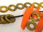 4 beads - Yellow color striped shell donut ring shape bead frames - BD943