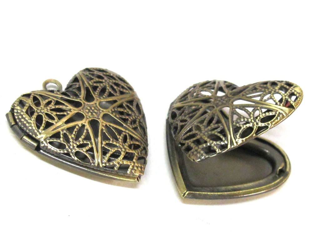 2 pendants - Heart shape antiqued brass tone filigree locket charm pendants - 26 mm x 26 mm - PM547