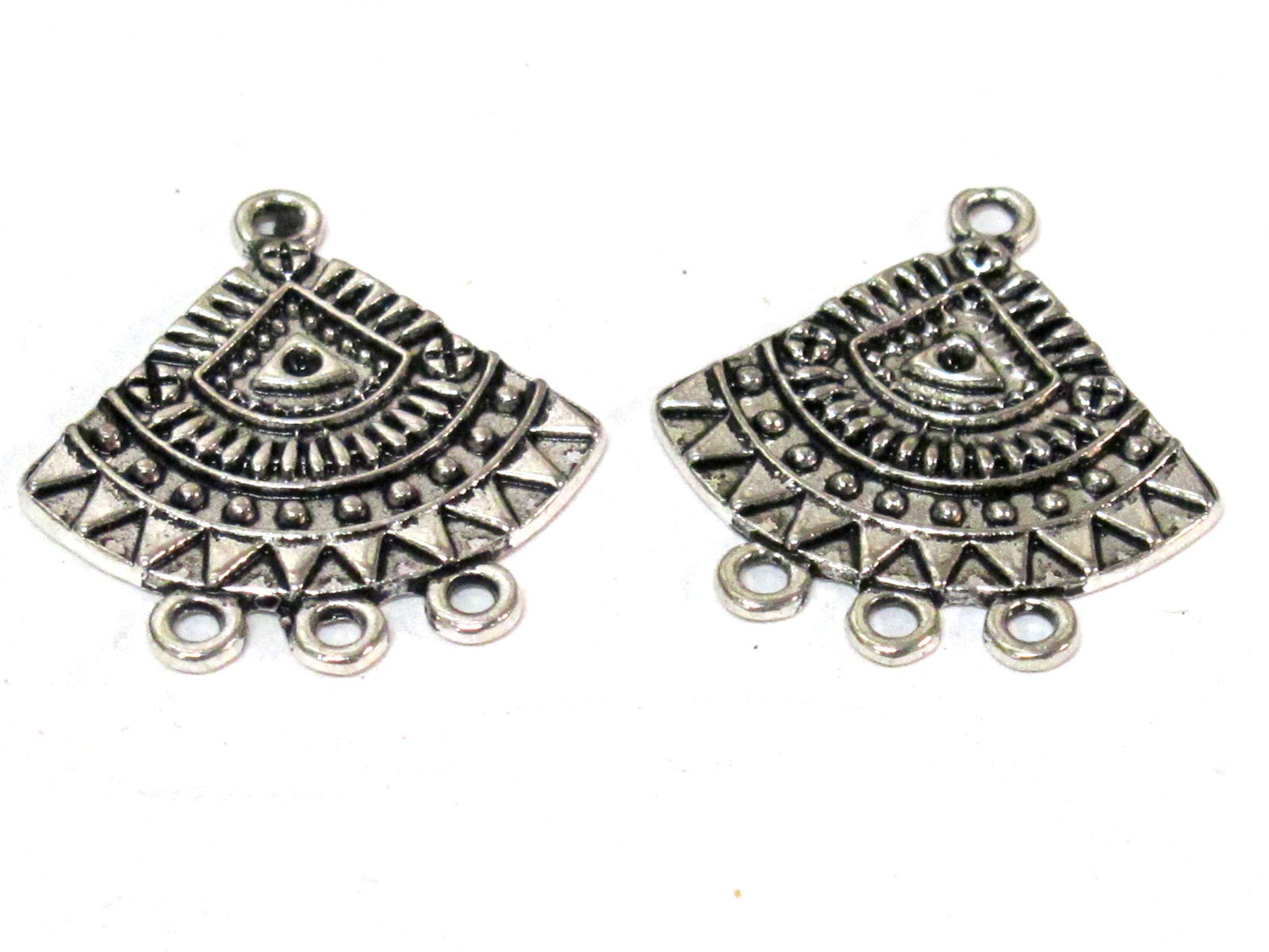 6 Pieces - Triangular shape tribal charms sun shield design antiqued silver finish charm pendants 26 mm x 24 mm - CM200