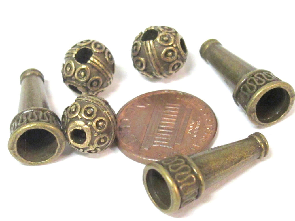 1 Guru bead set - 10 mm size Tibetan 3 hole dotted circles design brass color plated Guru Bead with column bead - GB057