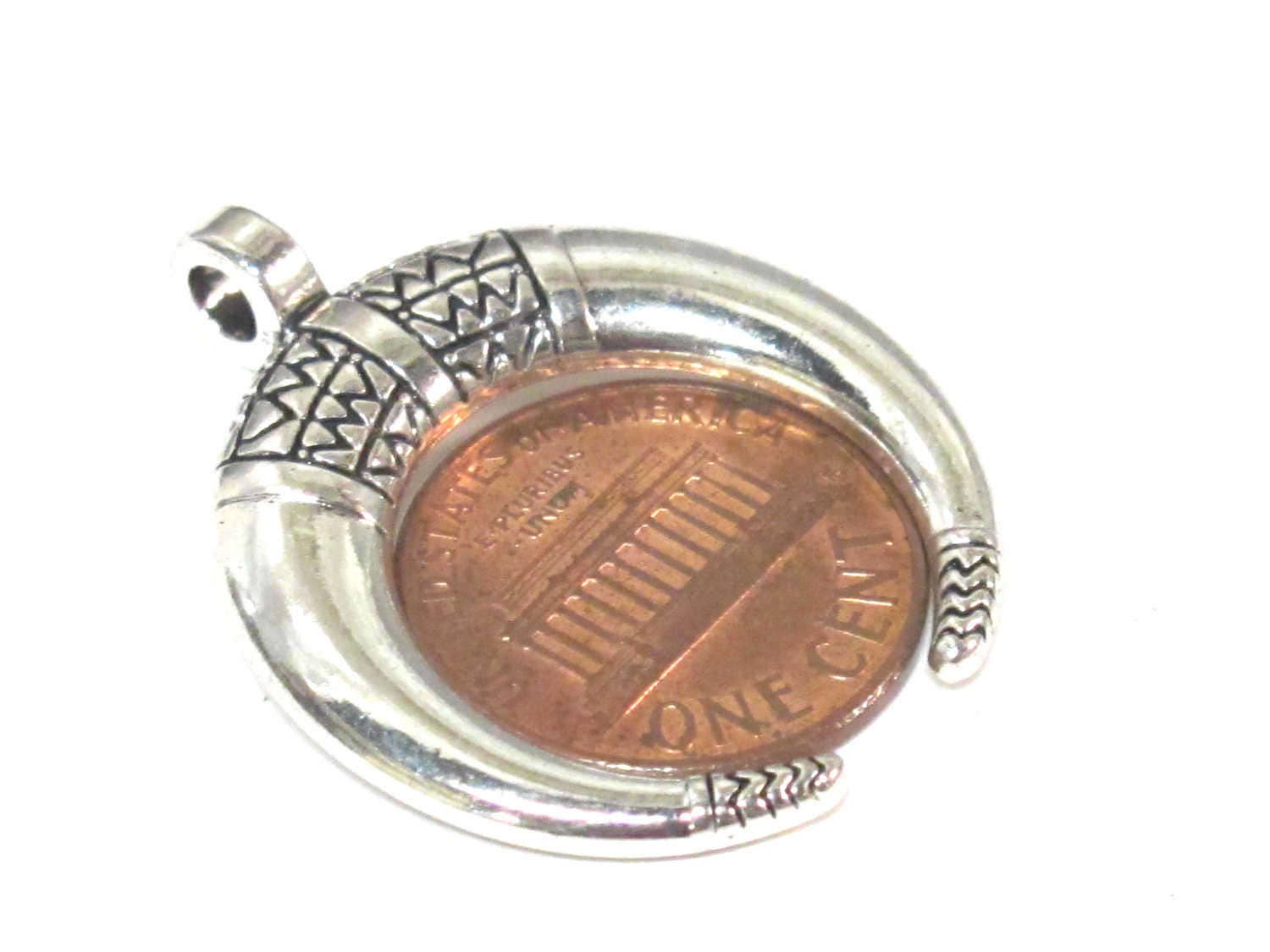 8 pendants charms- Crescent moon shape charm pendants supply silver tone - CM201