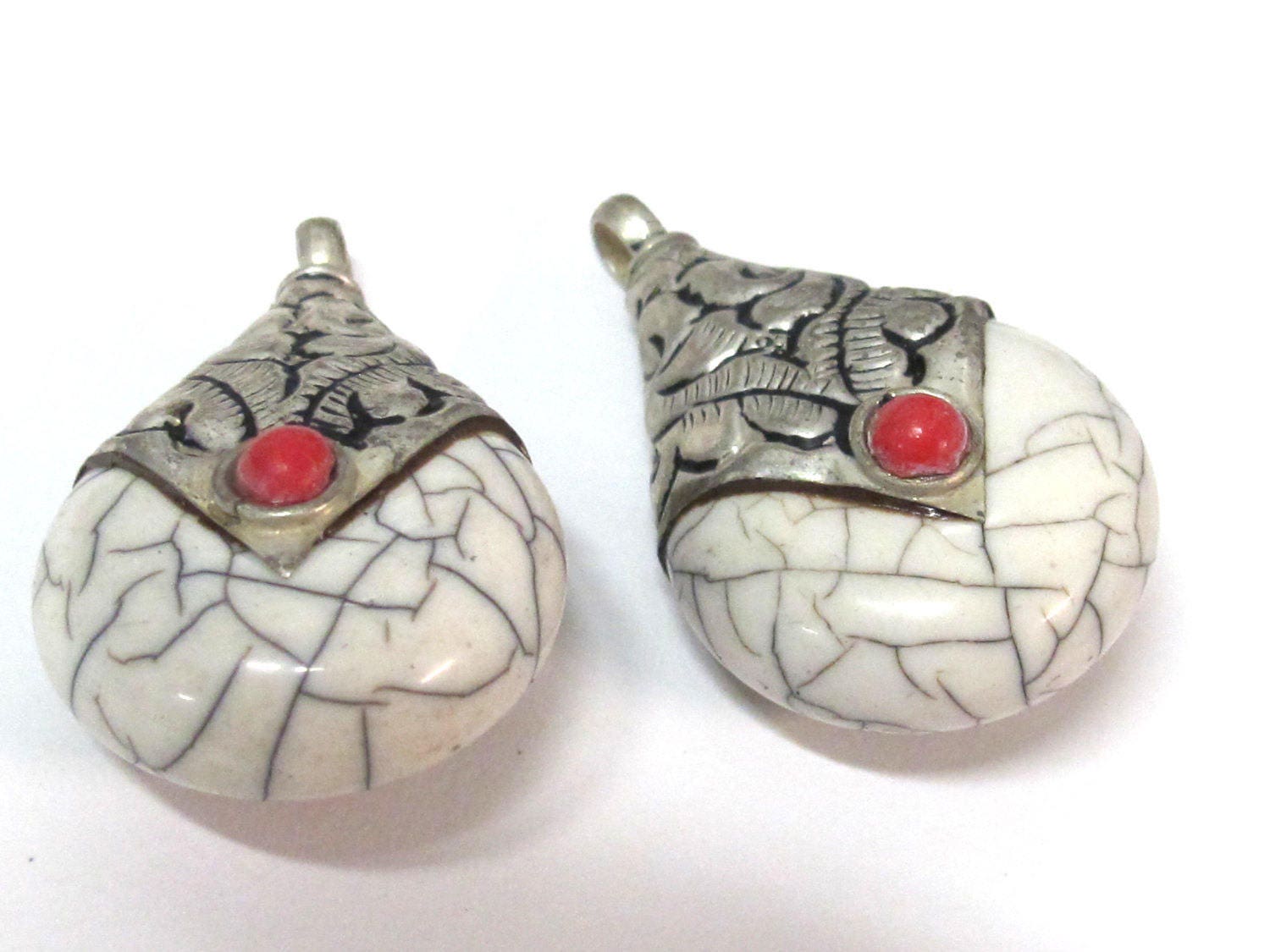 1 Pendant -Tibetan silver white crackle resin reversible pendant with floral design on bail - PM554B