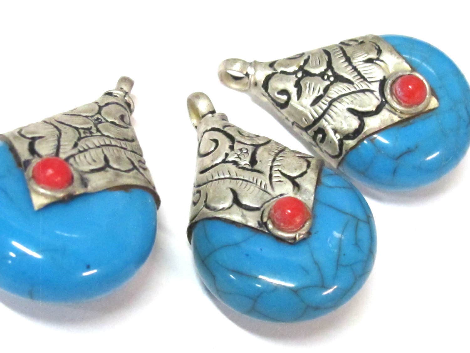 1 Pendant -Tibetan silver blue crackle resin reversible pendant with floral design on bail - PM554C
