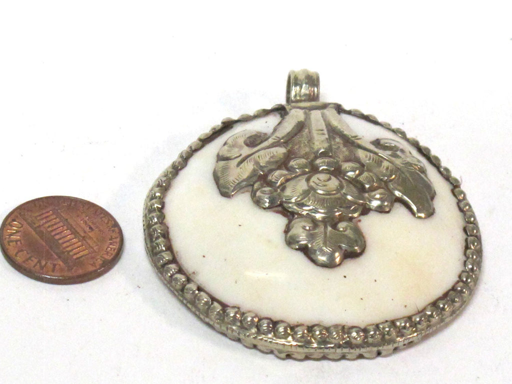 1 pendant - Large bold Tibetan Silver Repousse tribal naga conch shell pendant with Lotus flower carving - PM492M